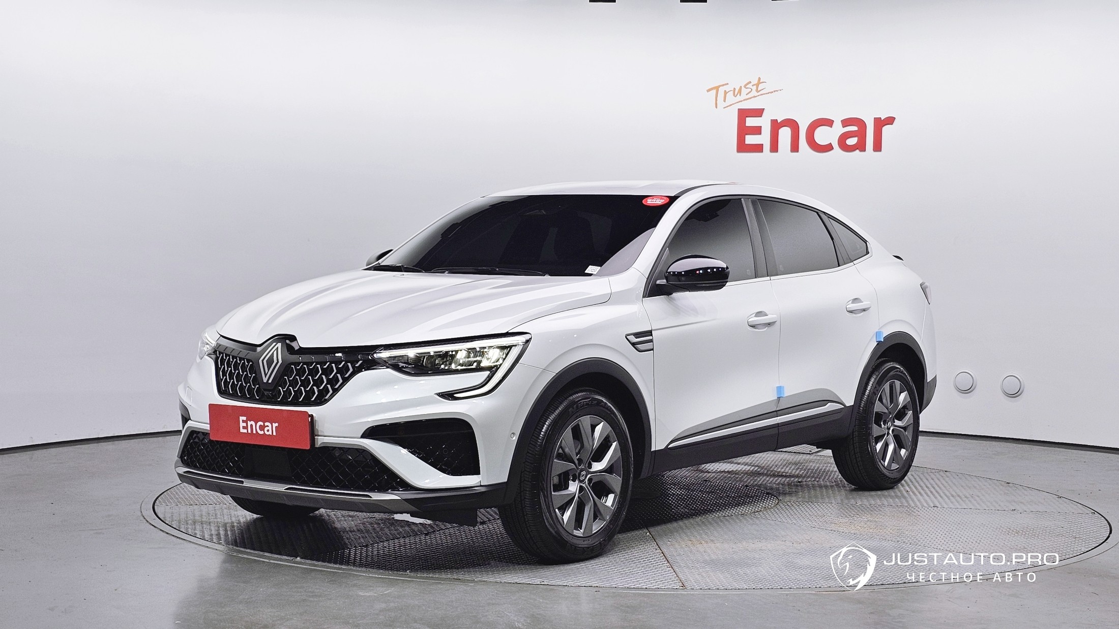 Автомобиль Renault-KoreaSamsung Arkana