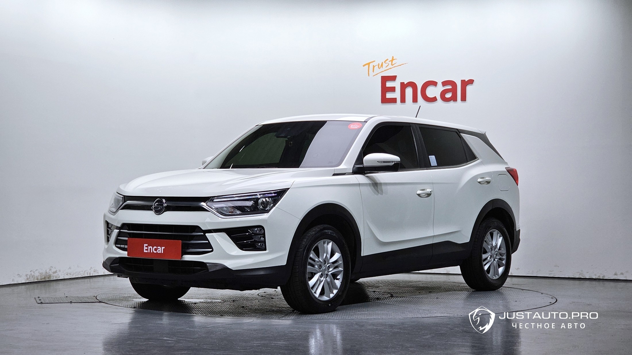 Автомобиль KG_Mobility_Ssangyong KORANDO