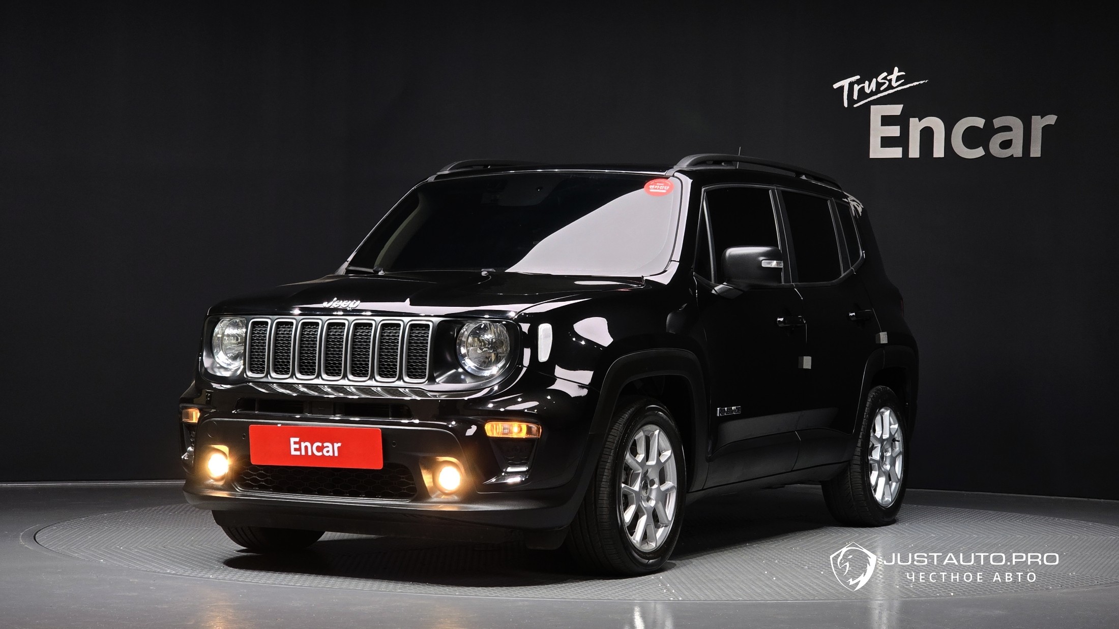 Автомобиль Jeep Renegade