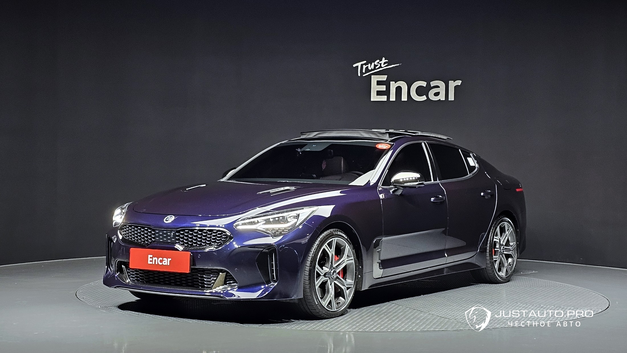 Автомобиль Kia Stinger