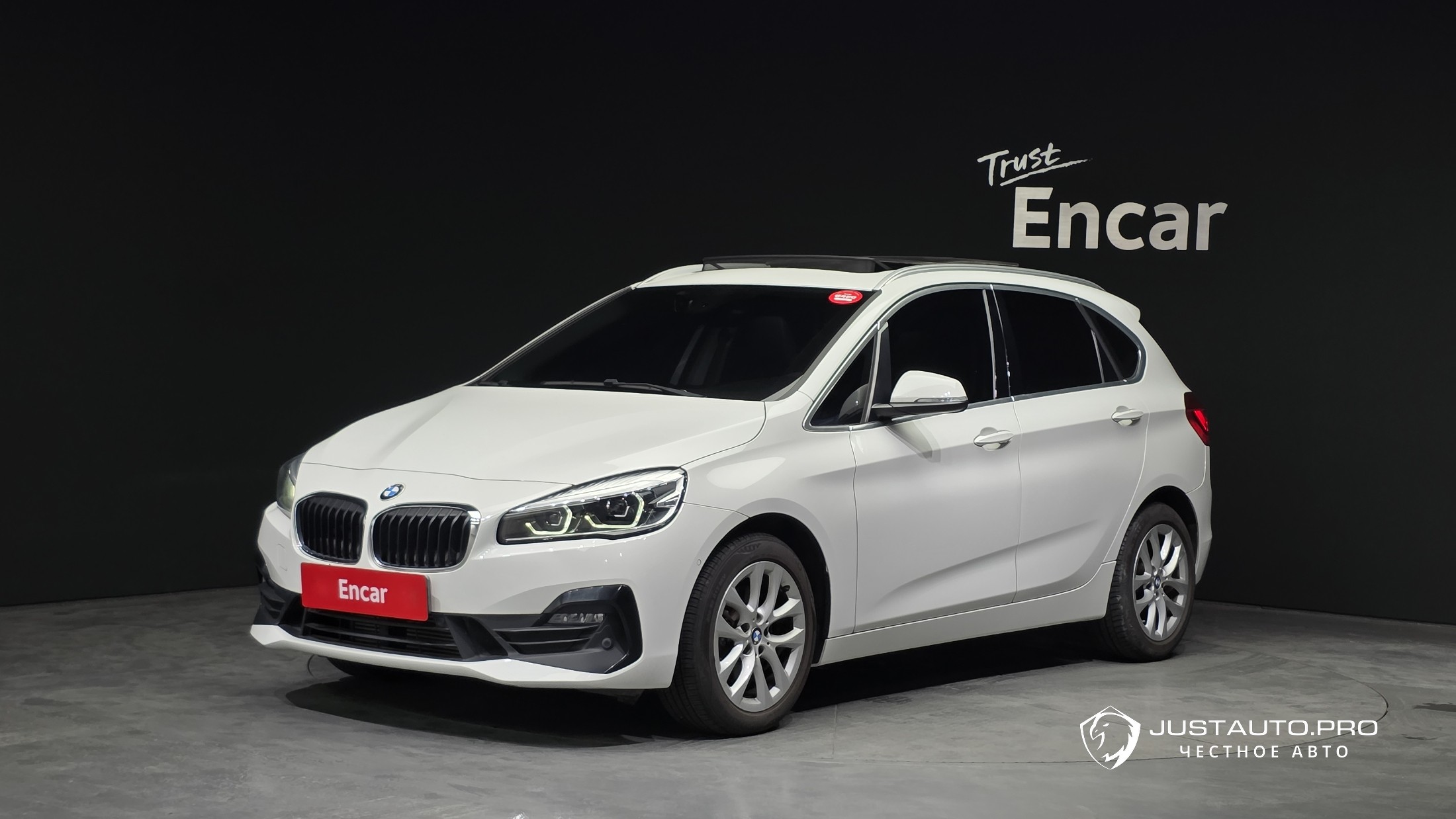 Автомобиль BMW 2-Series