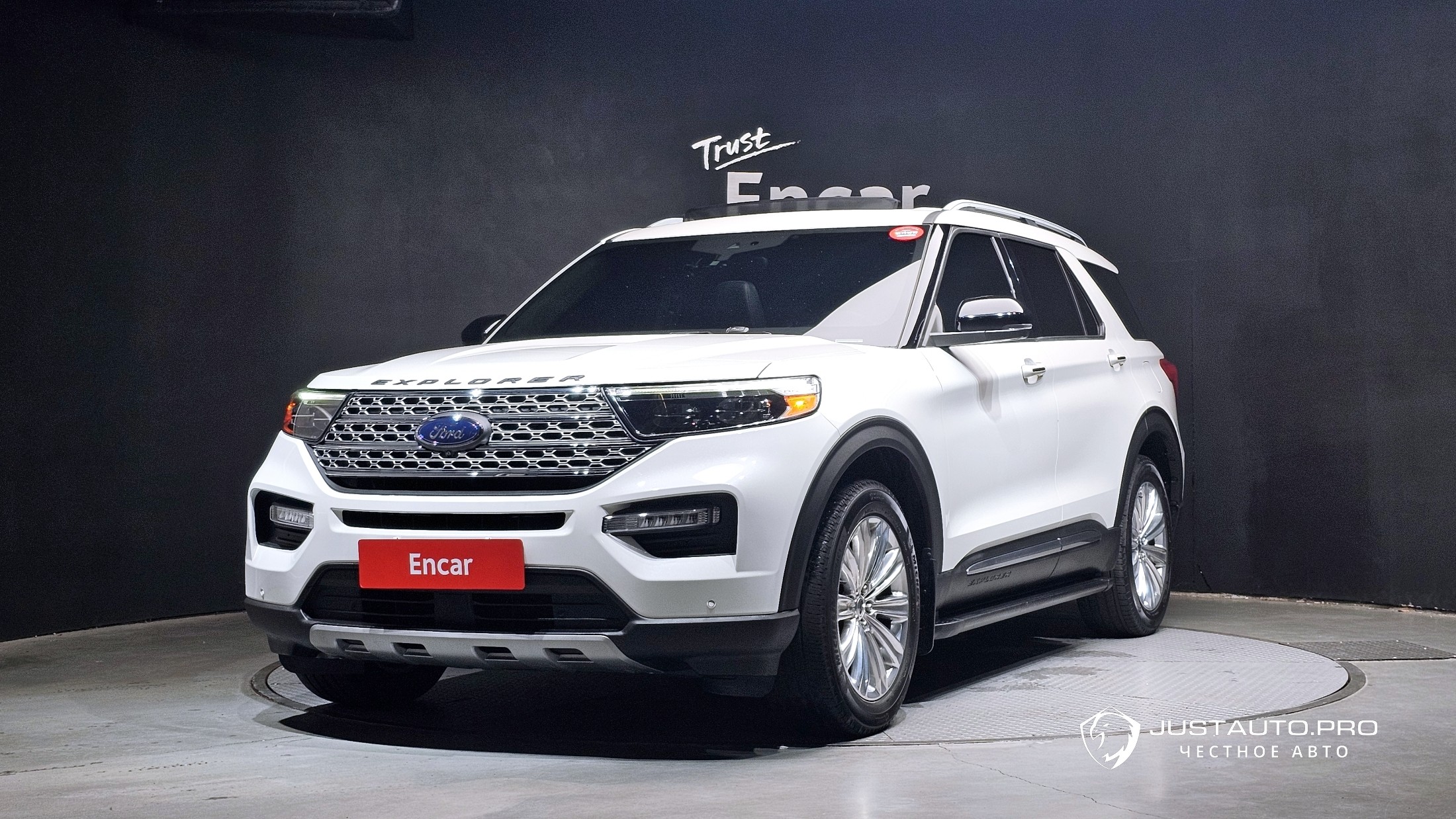 Автомобиль Ford Explorer