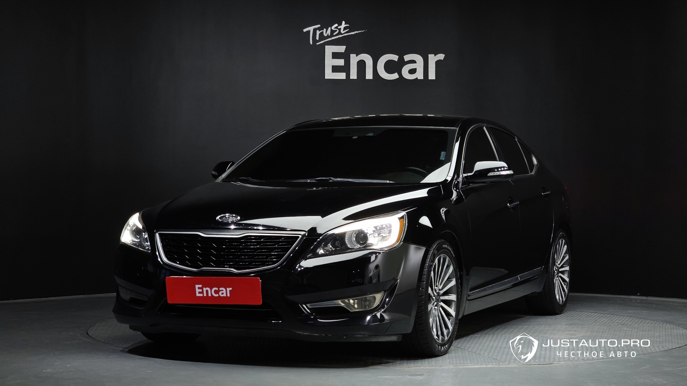 Автомобиль Kia K7