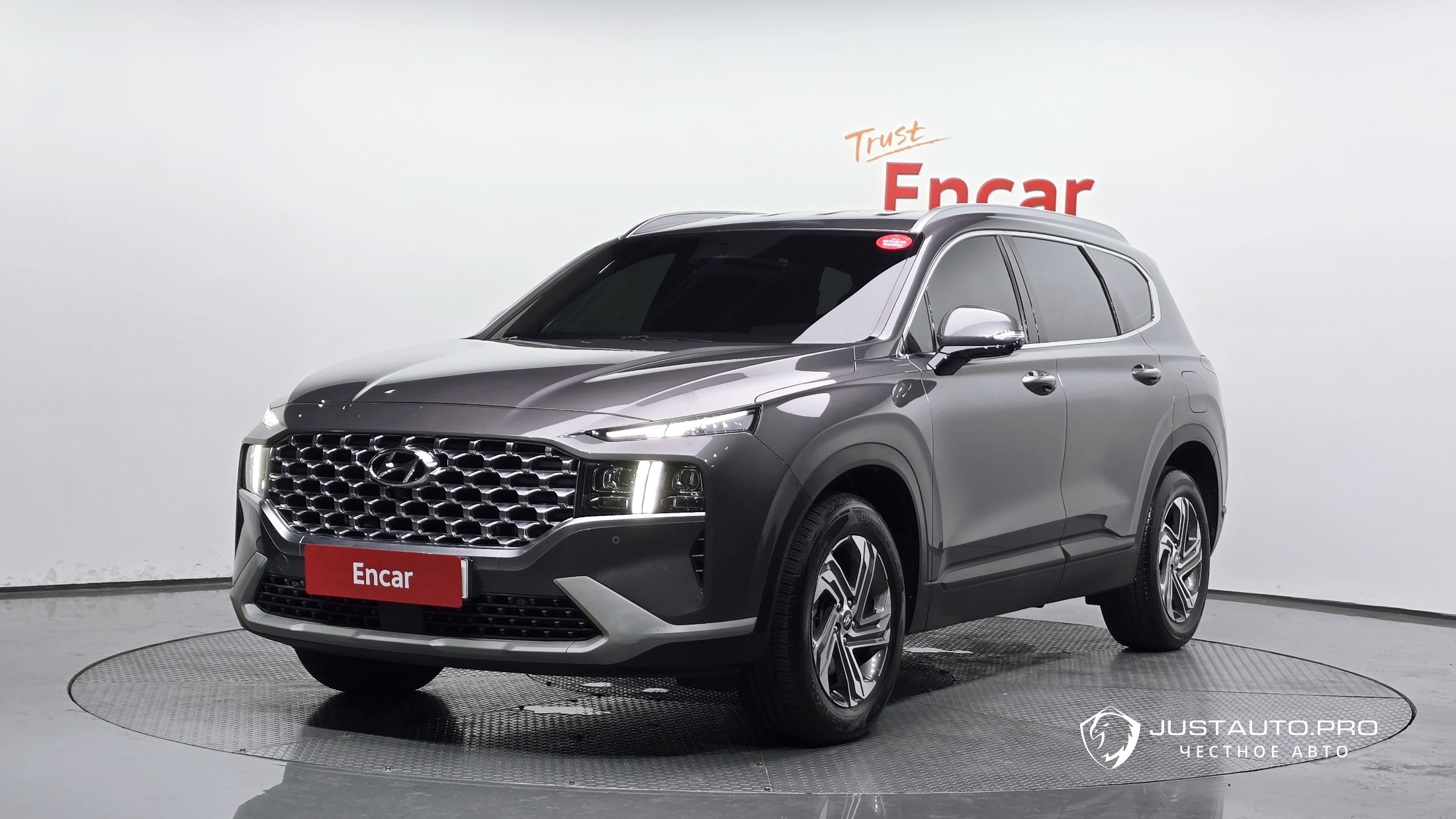 Автомобиль Hyundai Santafe