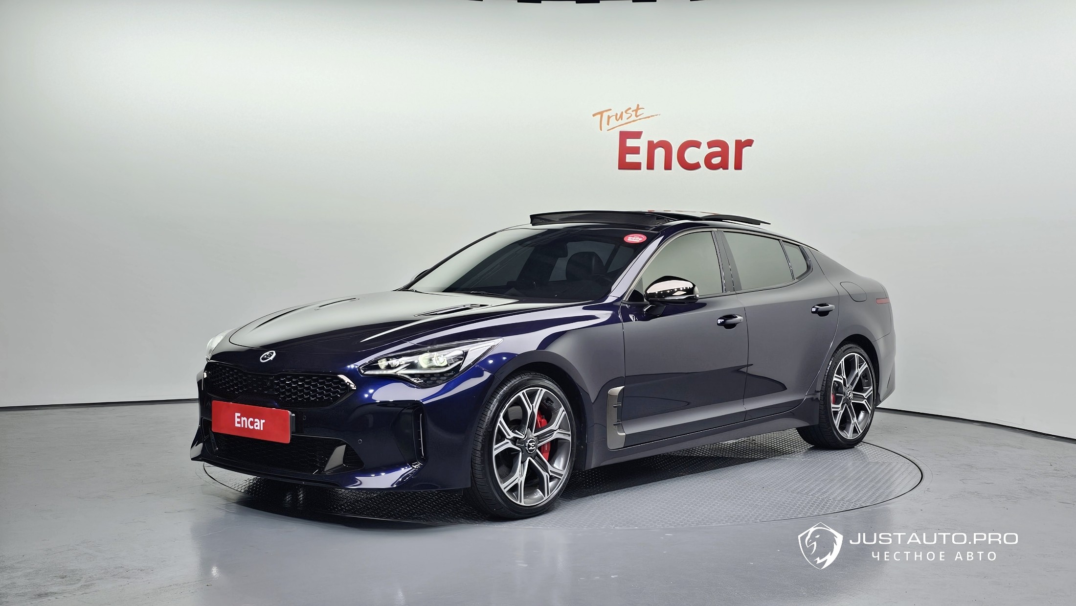 Автомобиль Kia Stinger