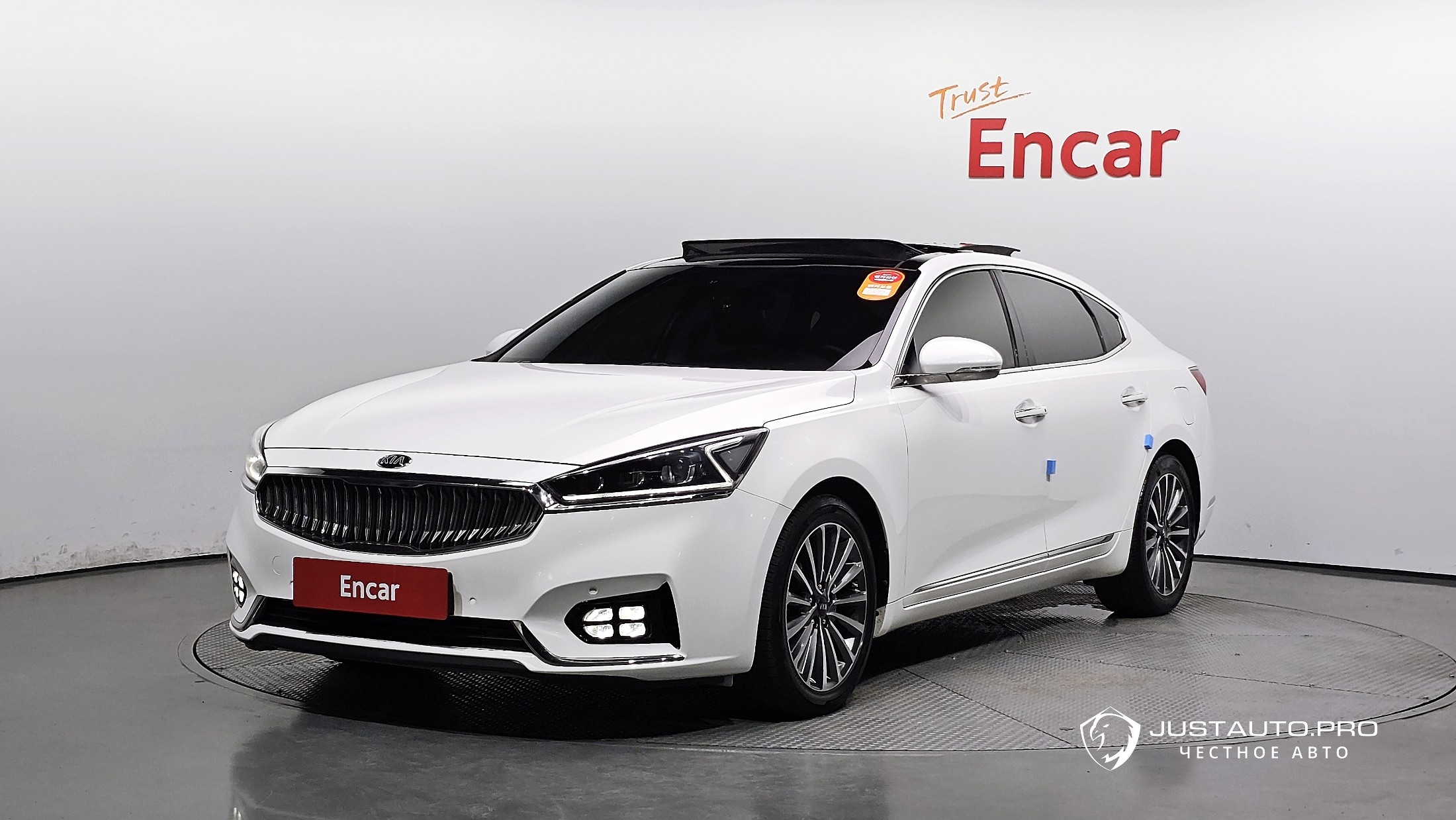 Автомобиль Kia K7