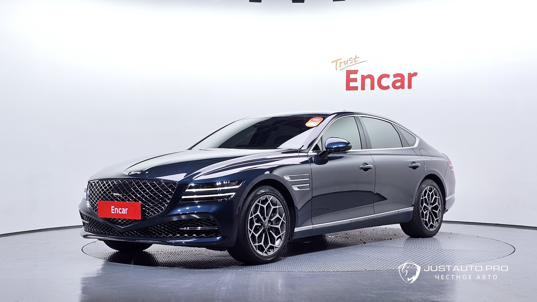 Автомобиль Genesis G80