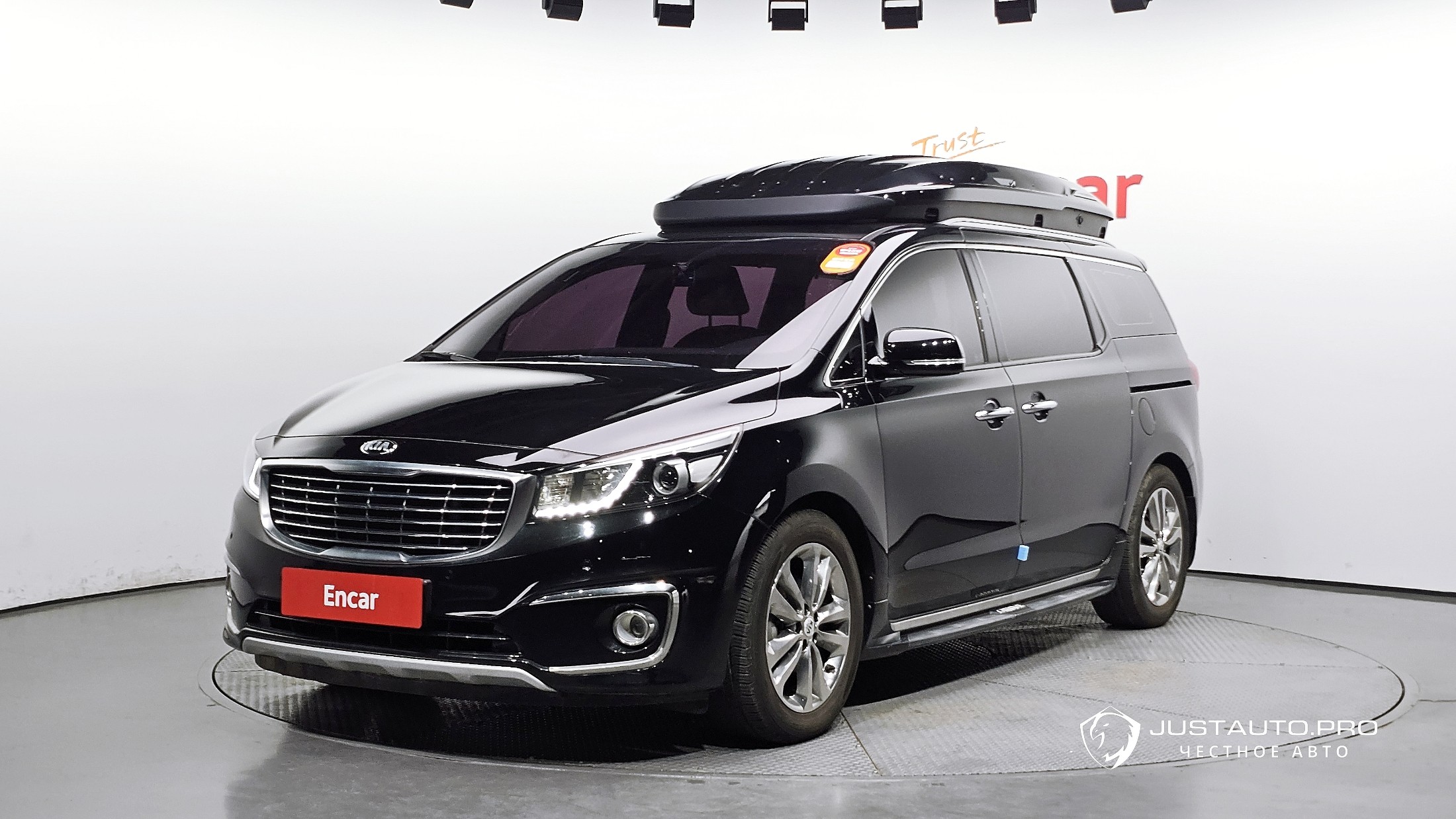 Автомобиль Kia Canival