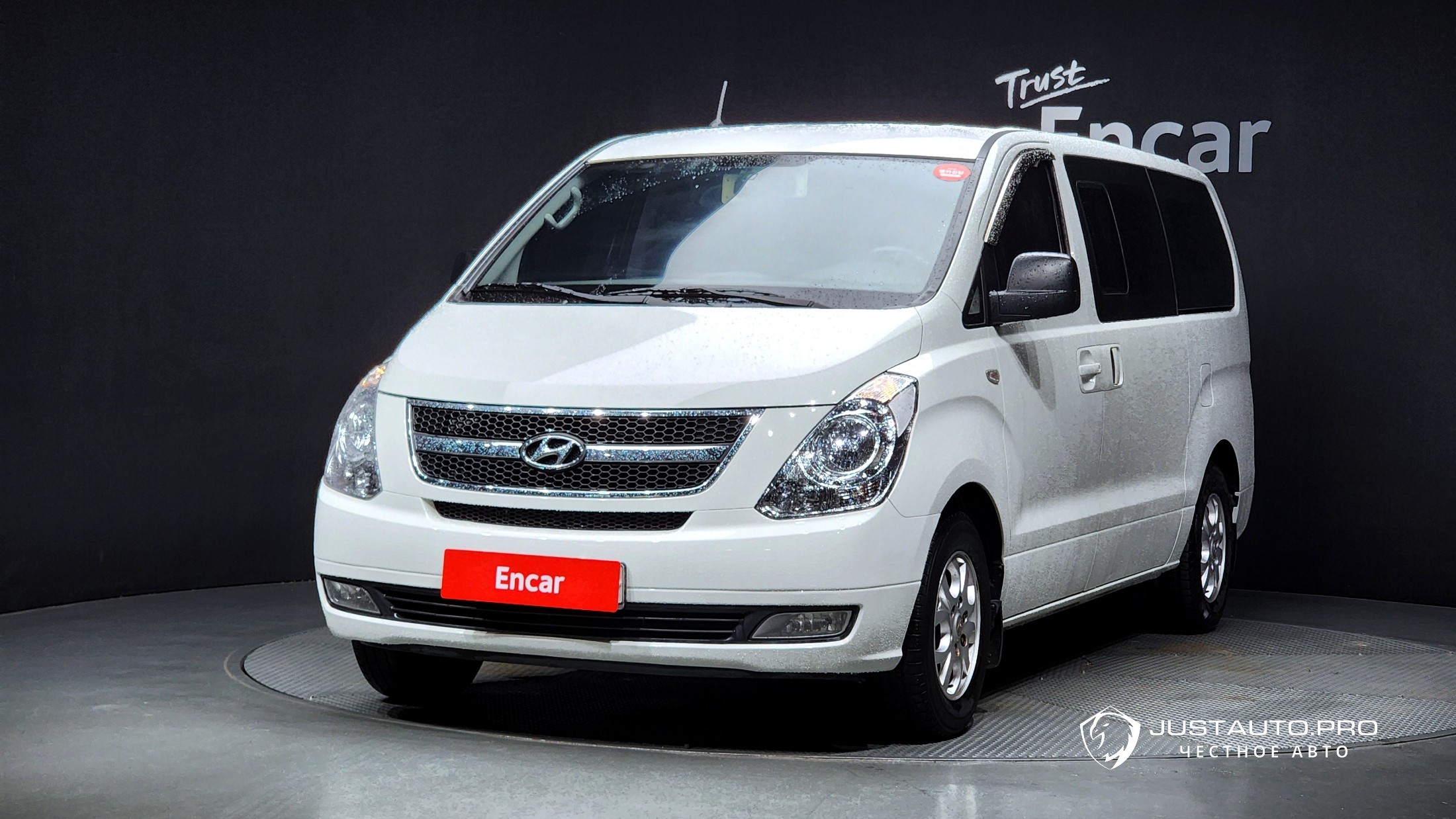 Автомобиль Hyundai Starex