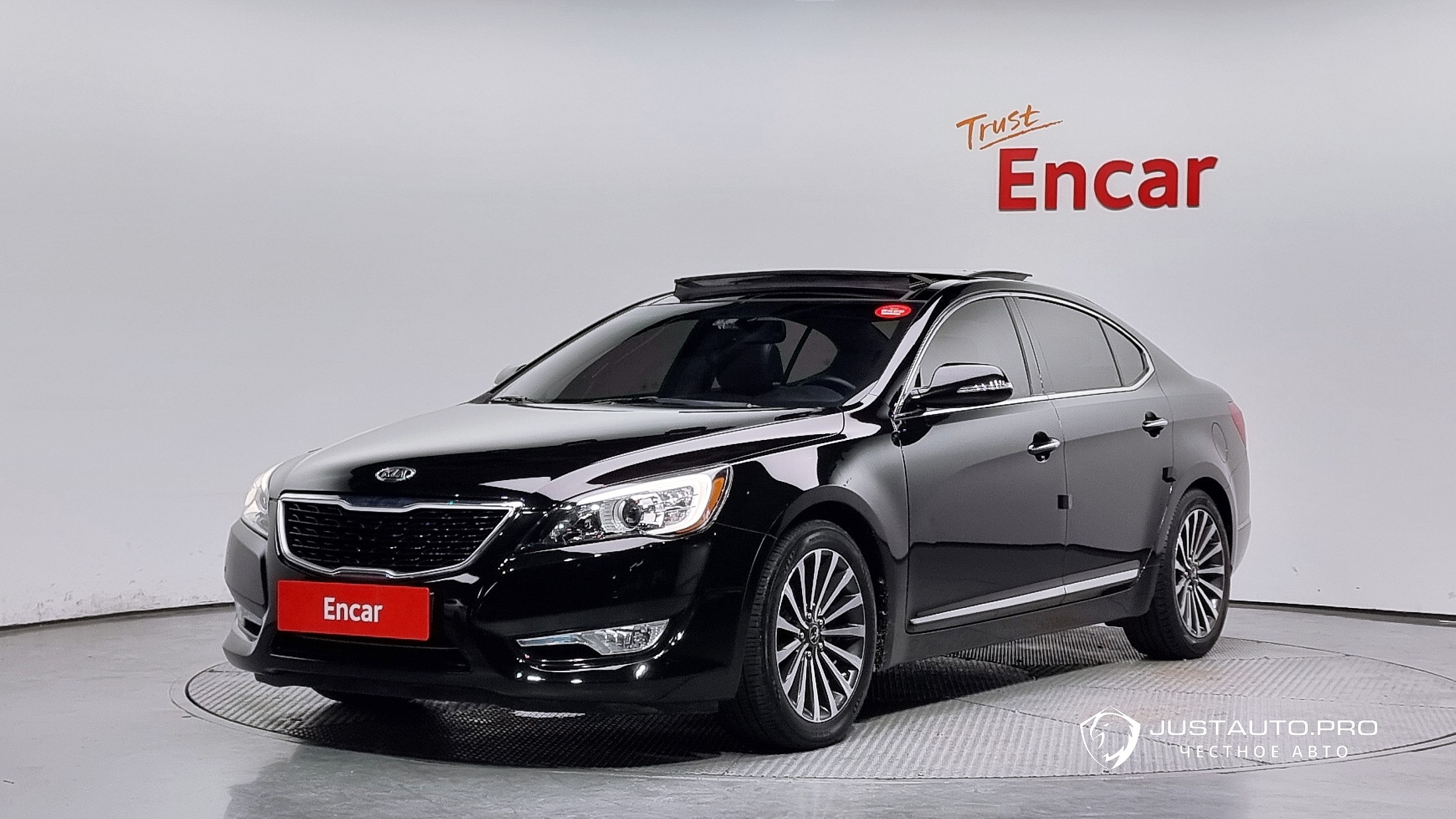 Автомобиль Kia K7