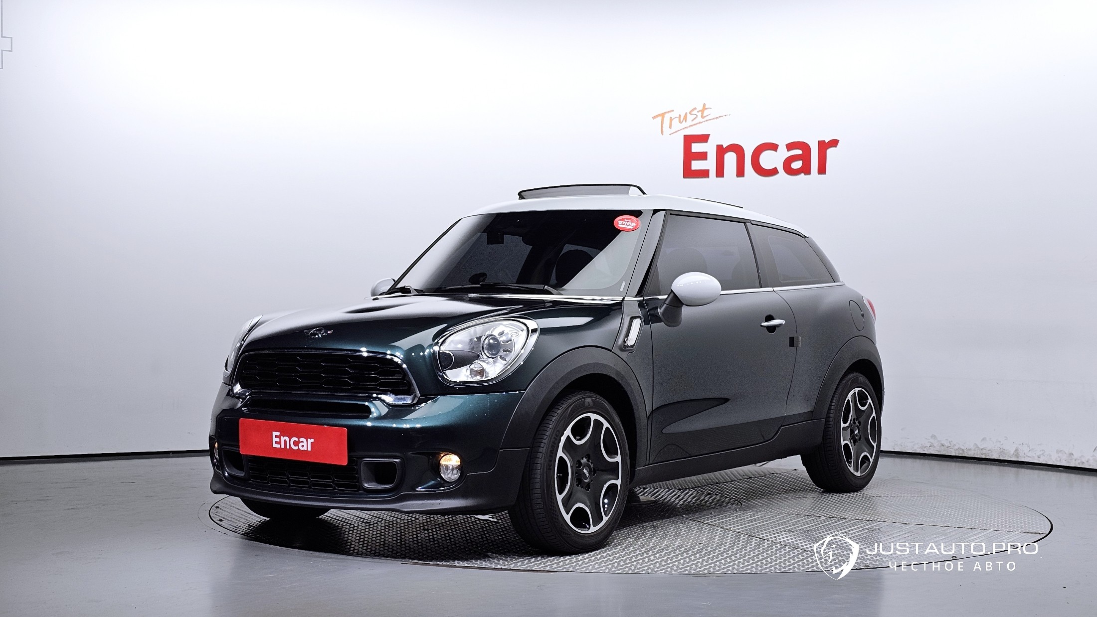 Автомобиль Mini Paceman