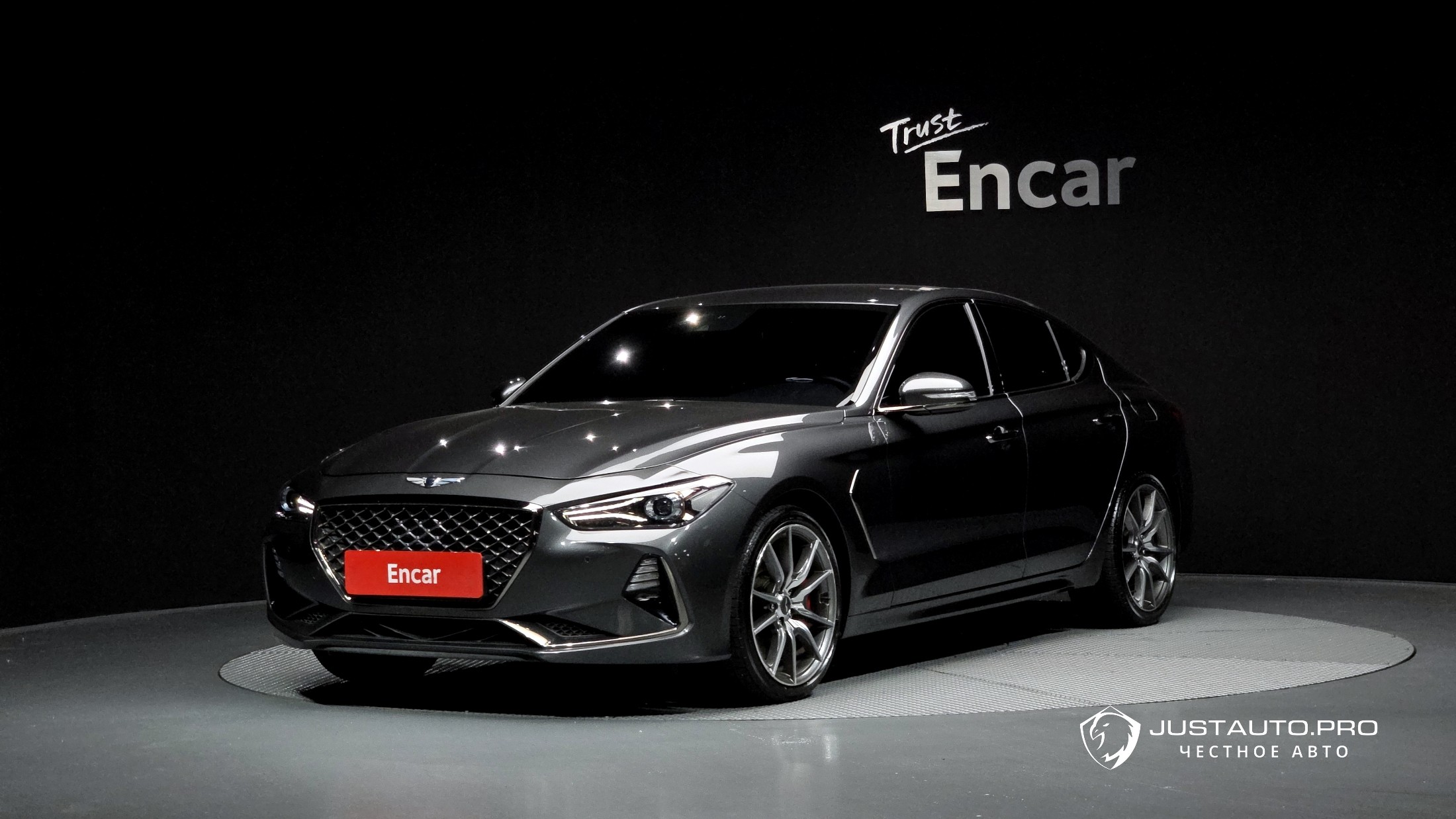 Автомобиль Genesis G70