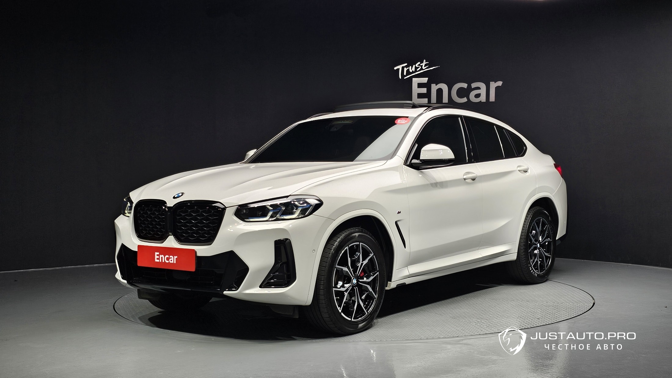 Автомобиль BMW X4