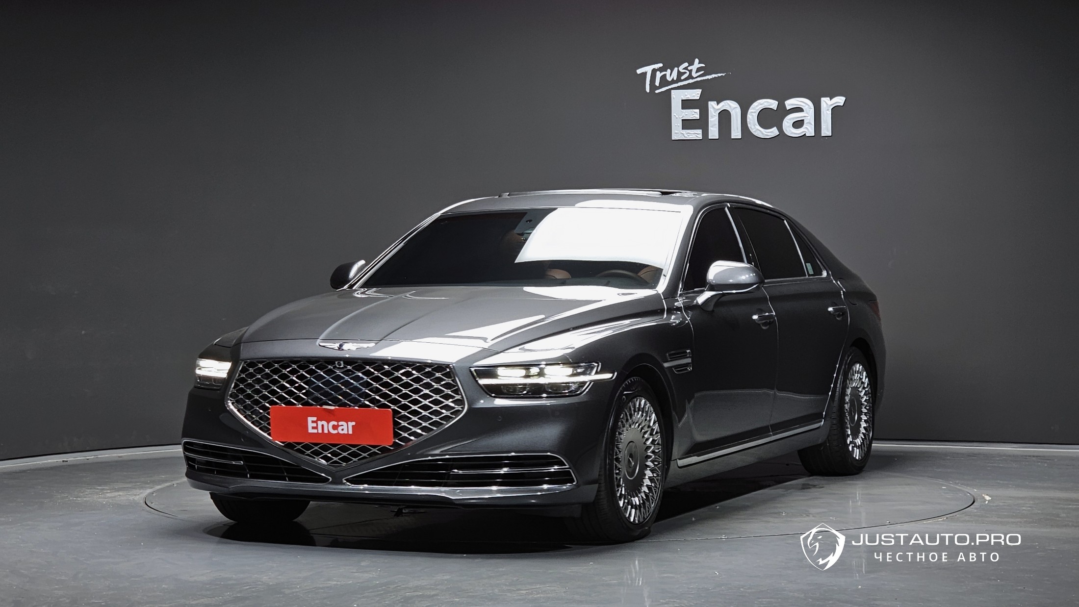 Автомобиль Genesis G90