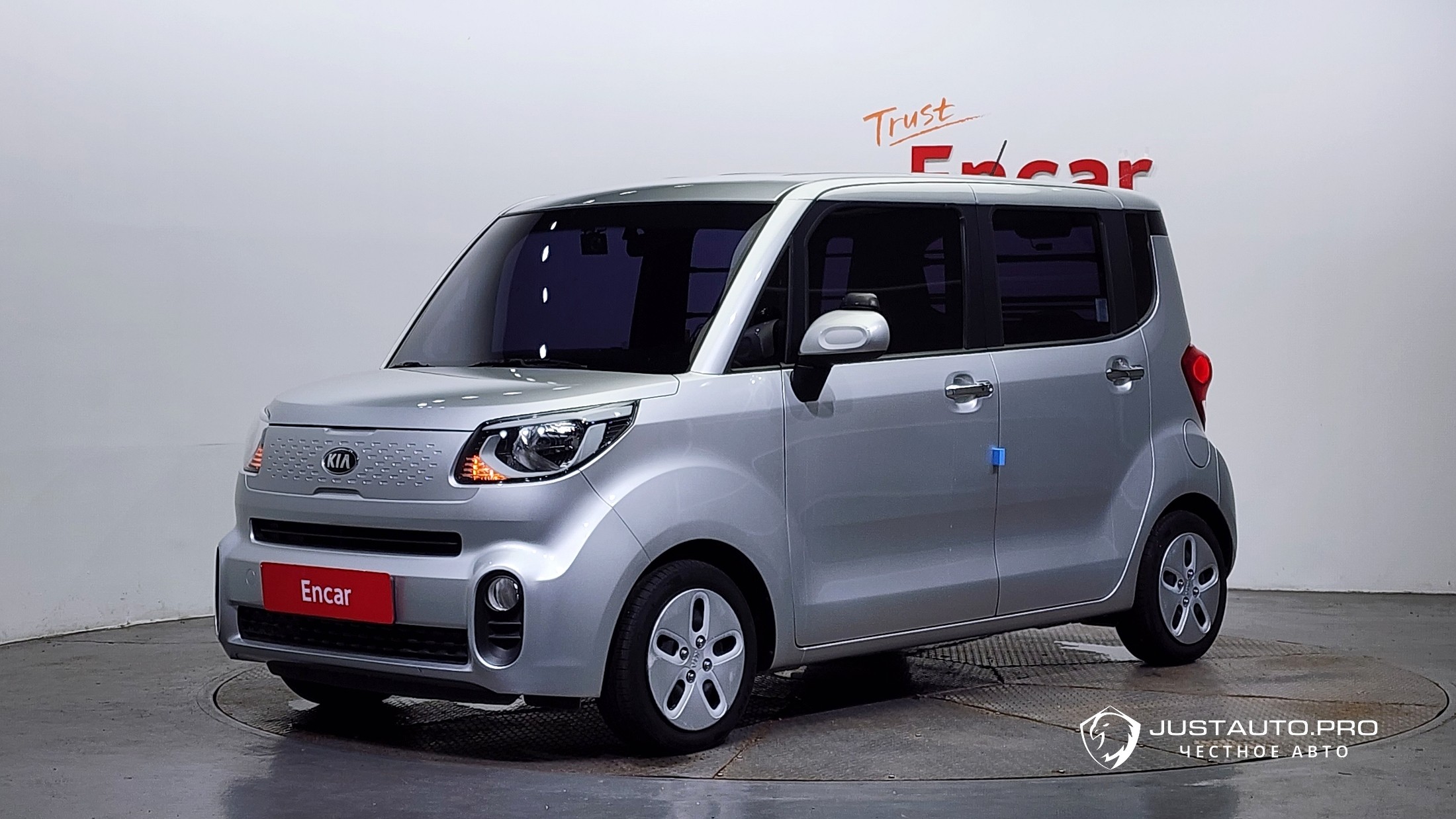 Автомобиль Kia RAY