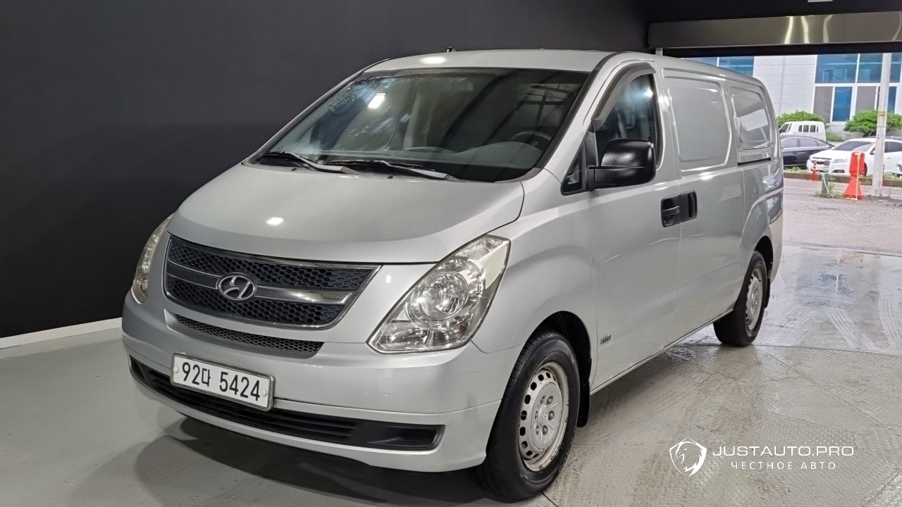 Автомобиль Hyundai Starex