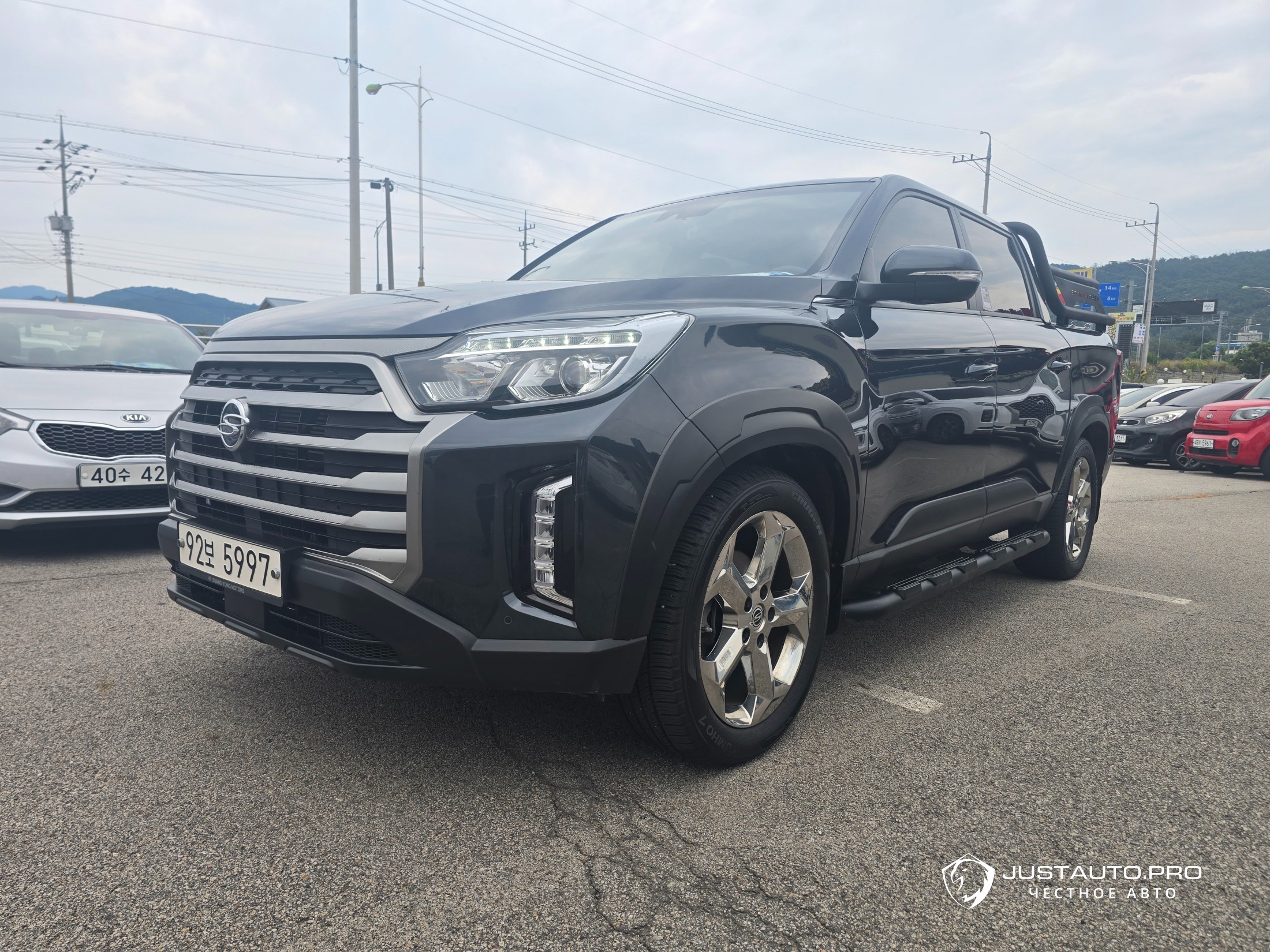 Автомобиль KG_Mobility_Ssangyong Rexton