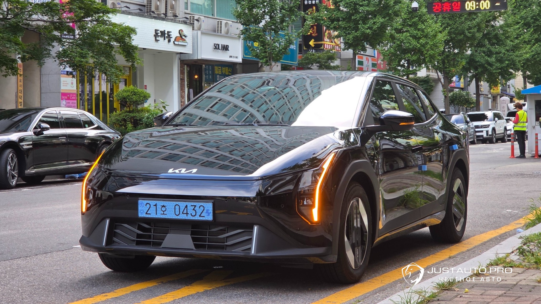 Автомобиль Kia EV4
