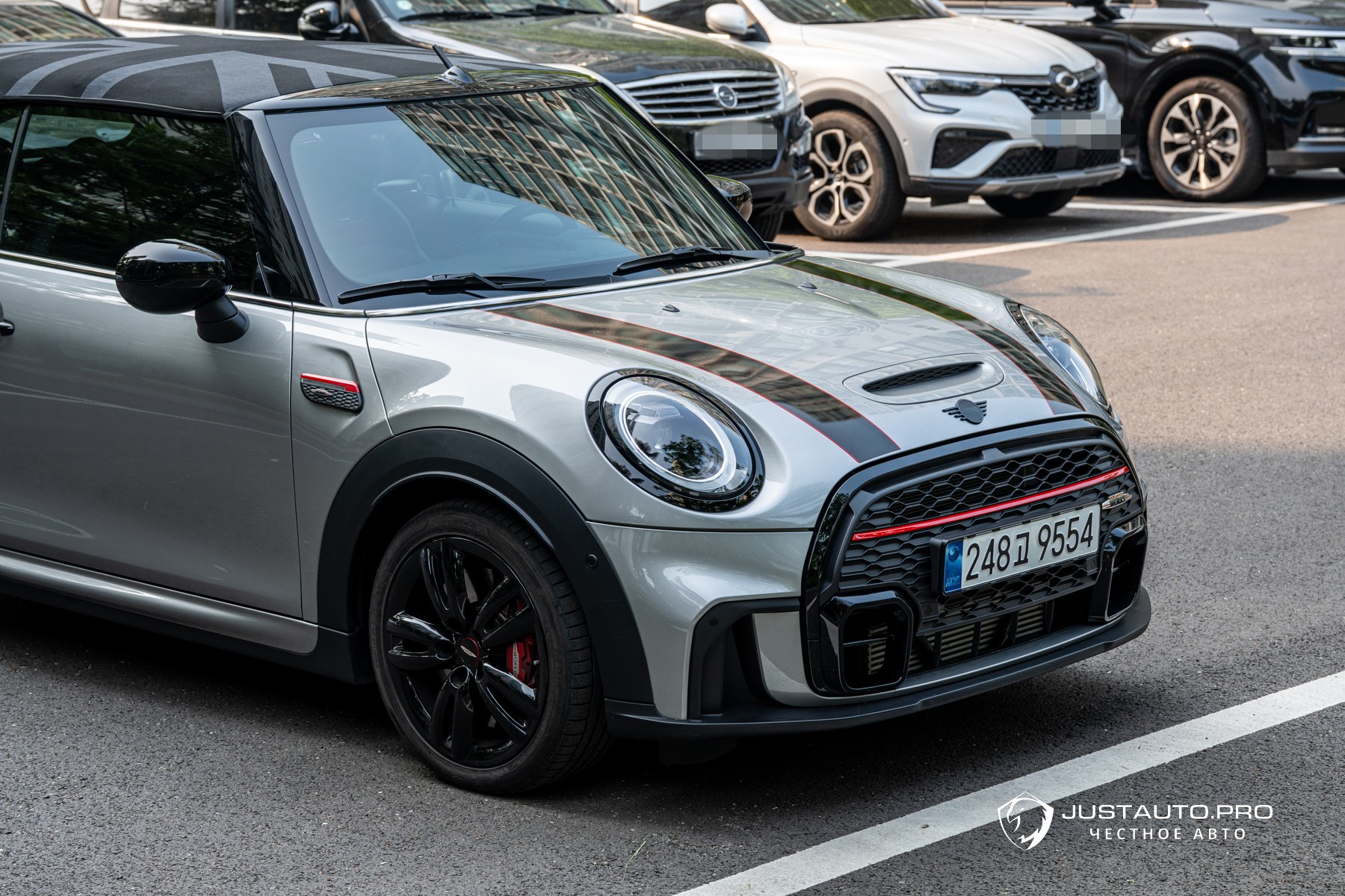 Автомобиль Mini Cooper Convertible