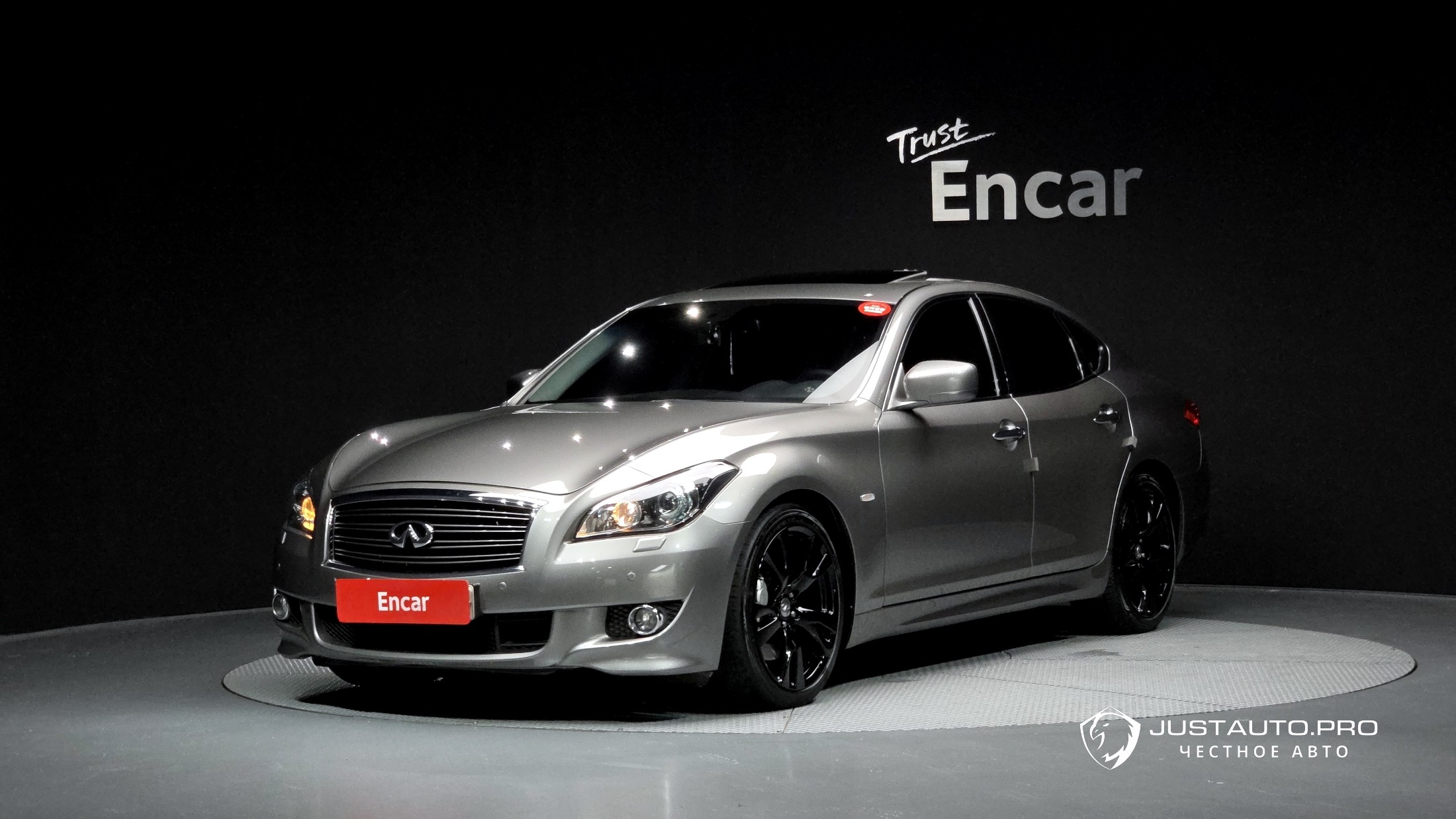 Автомобиль Infiniti M