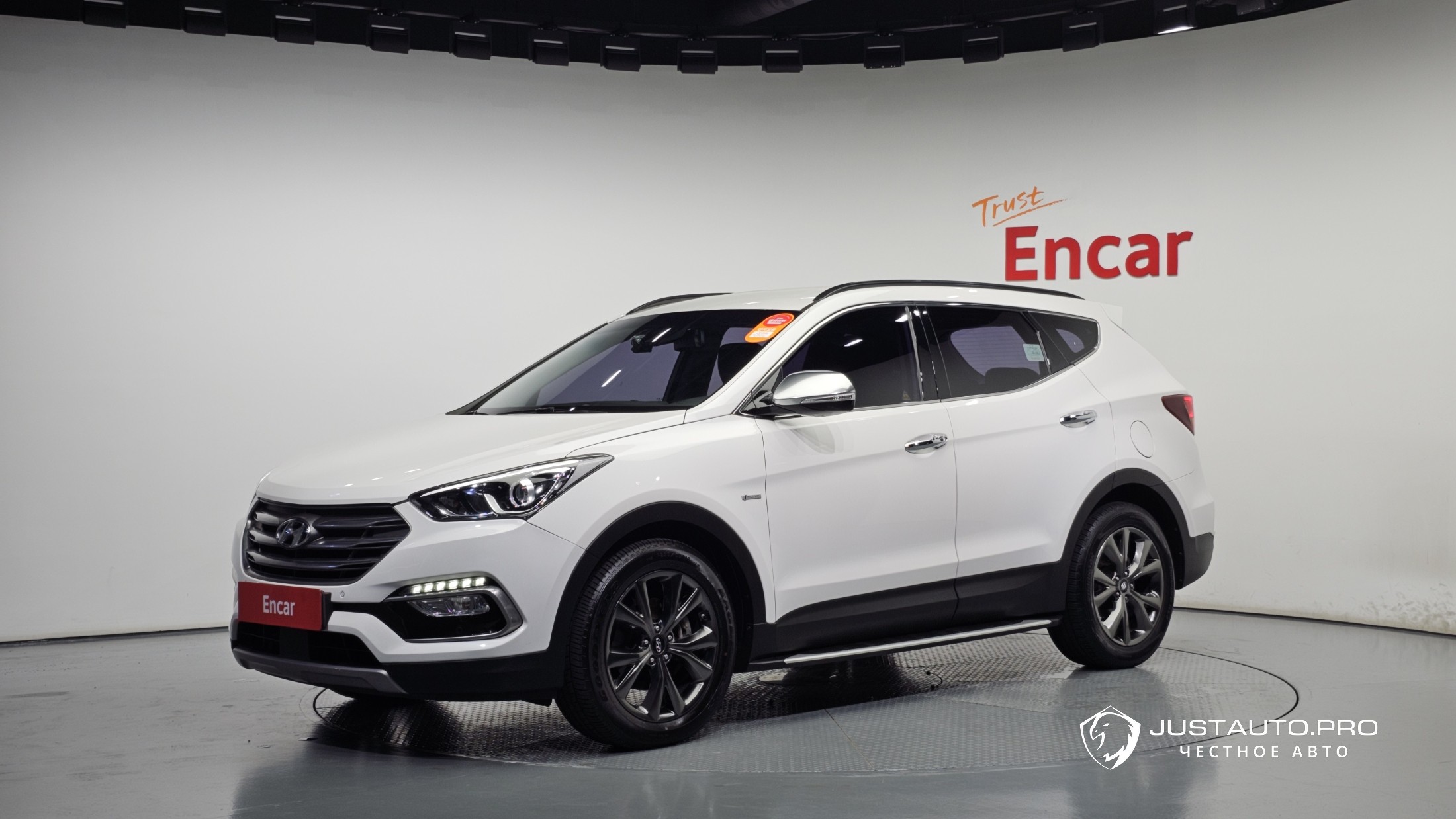 Автомобиль Hyundai Santafe