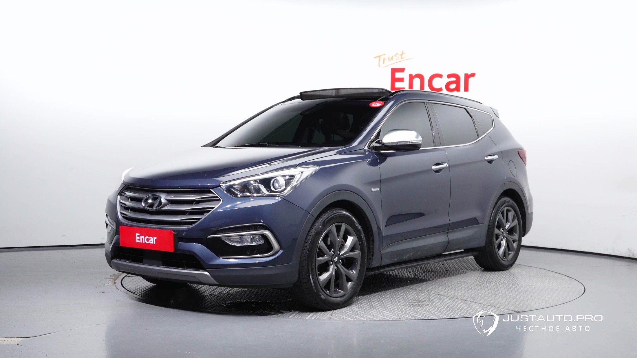 Автомобиль Hyundai Santafe
