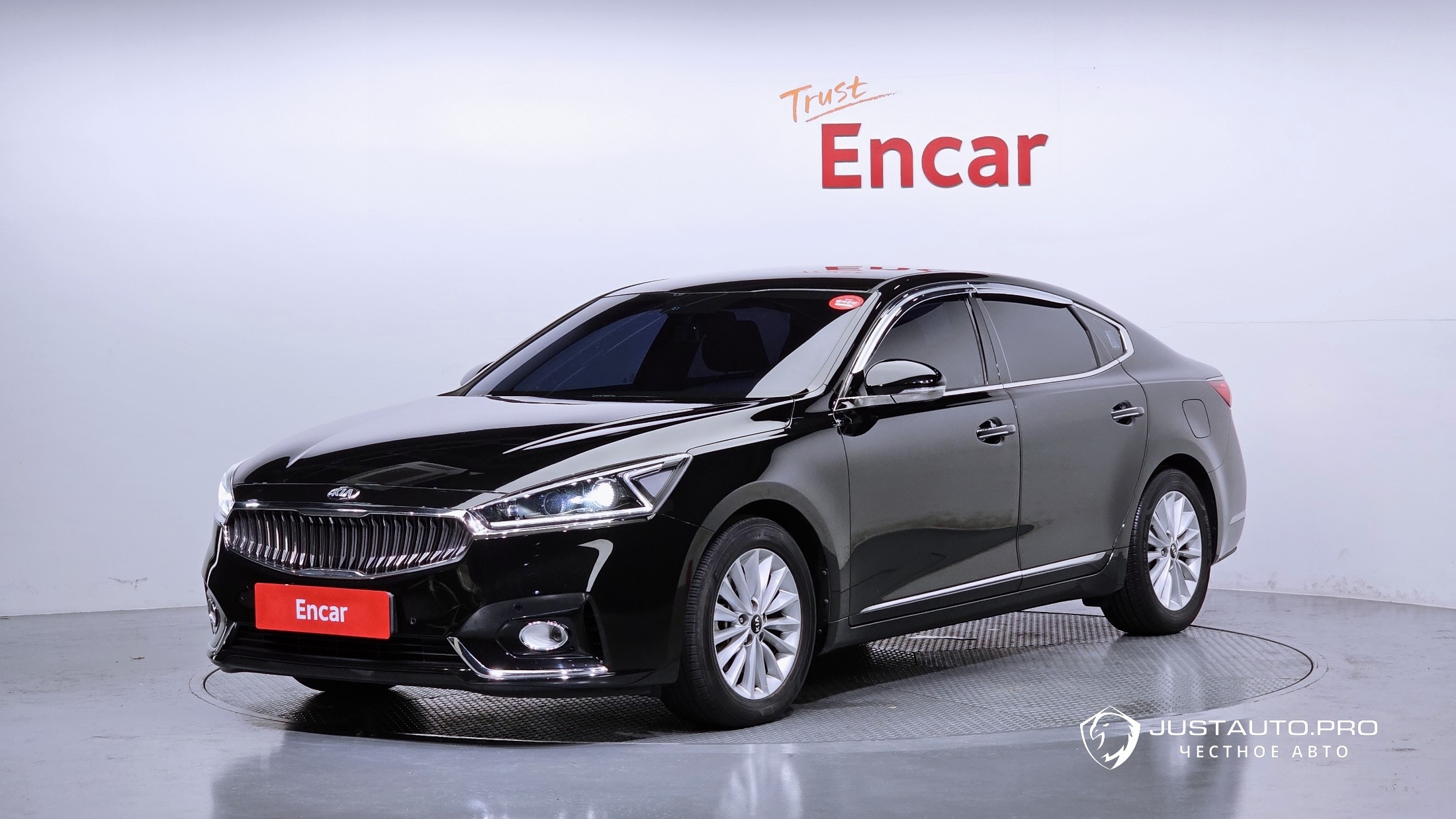 Автомобиль Kia K7