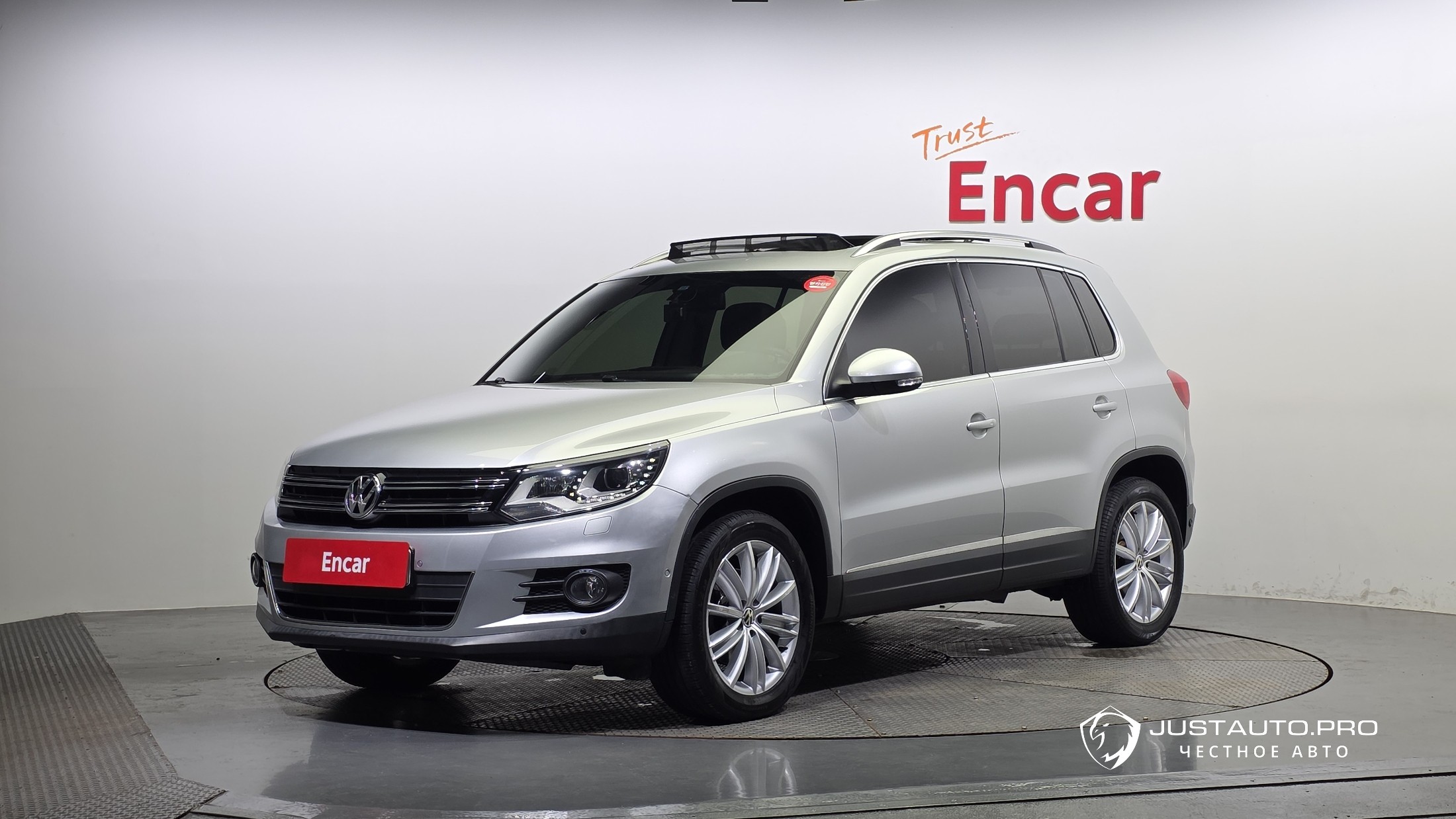 Автомобиль Volkswagen Tiguan