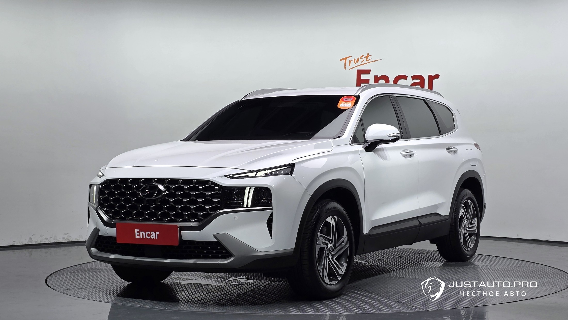 Автомобиль Hyundai Santafe