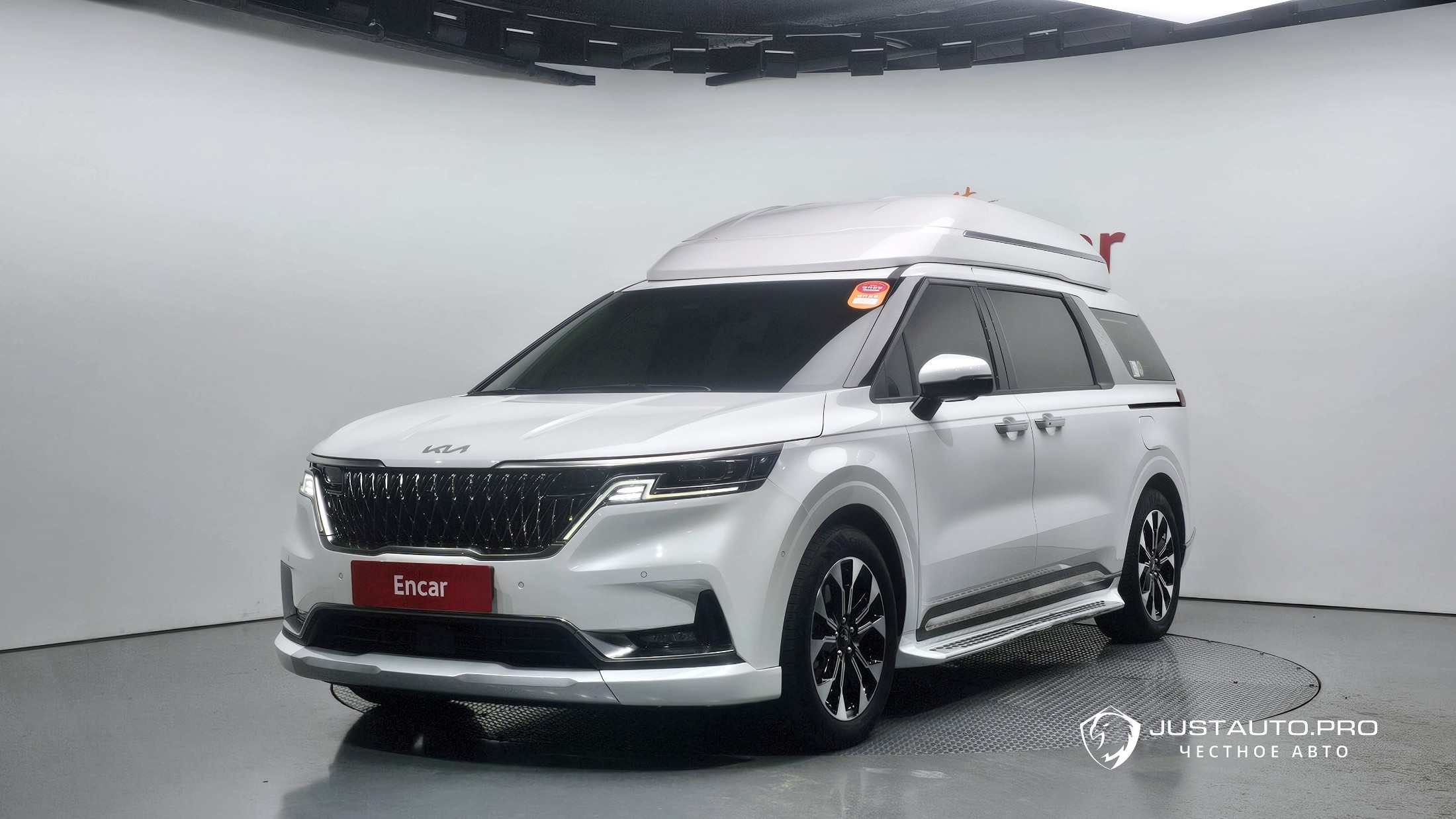 Автомобиль Kia Canival
