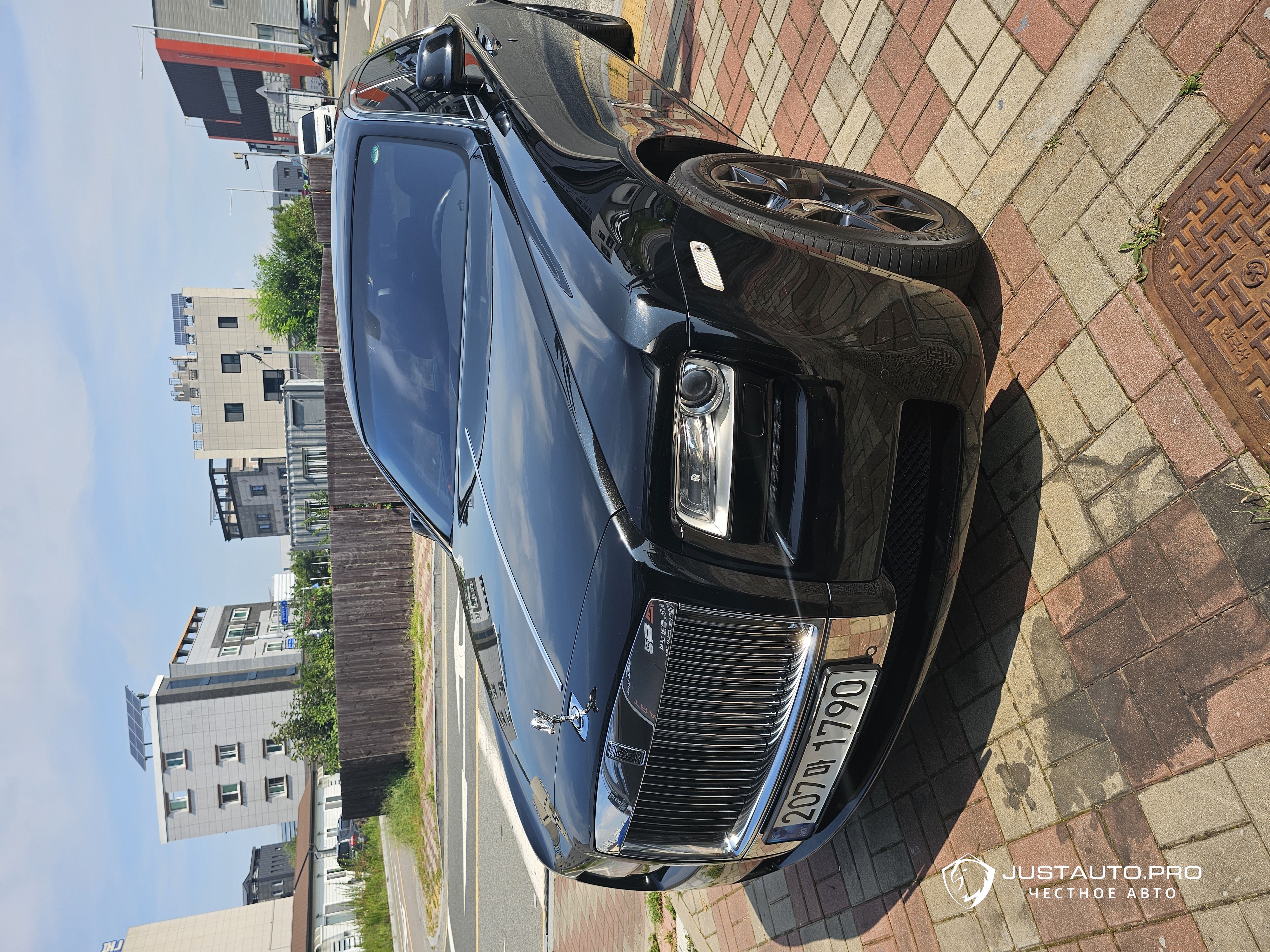 Автомобиль Rolls-Royce Ghost