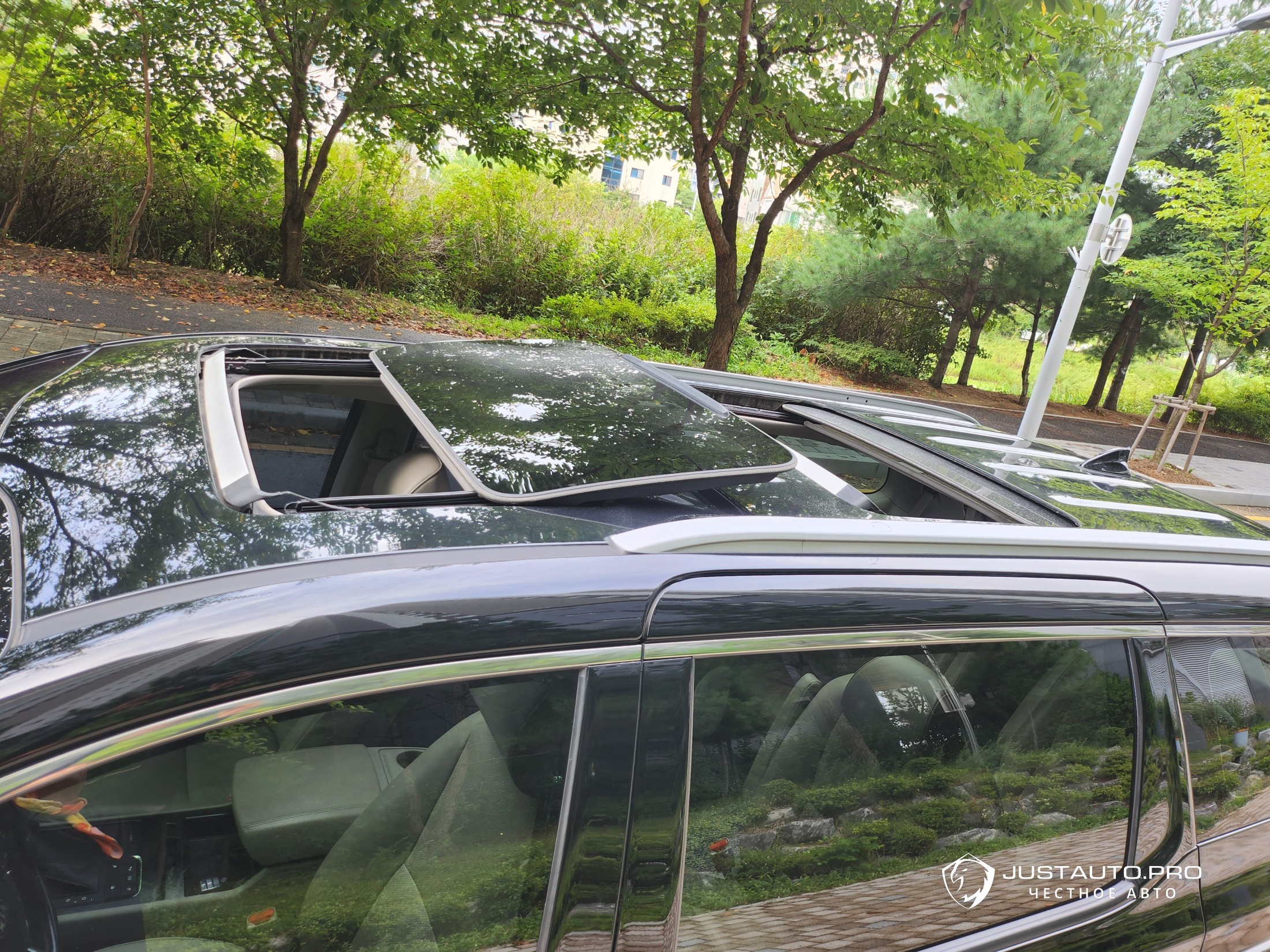 Автомобиль Kia Canival