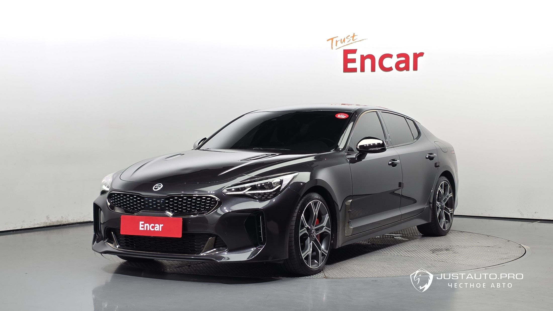 Автомобиль Kia Stinger