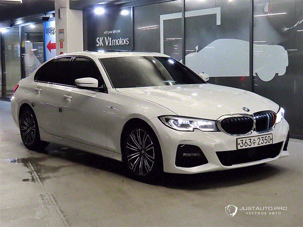 Автомобиль BMW 3-Series