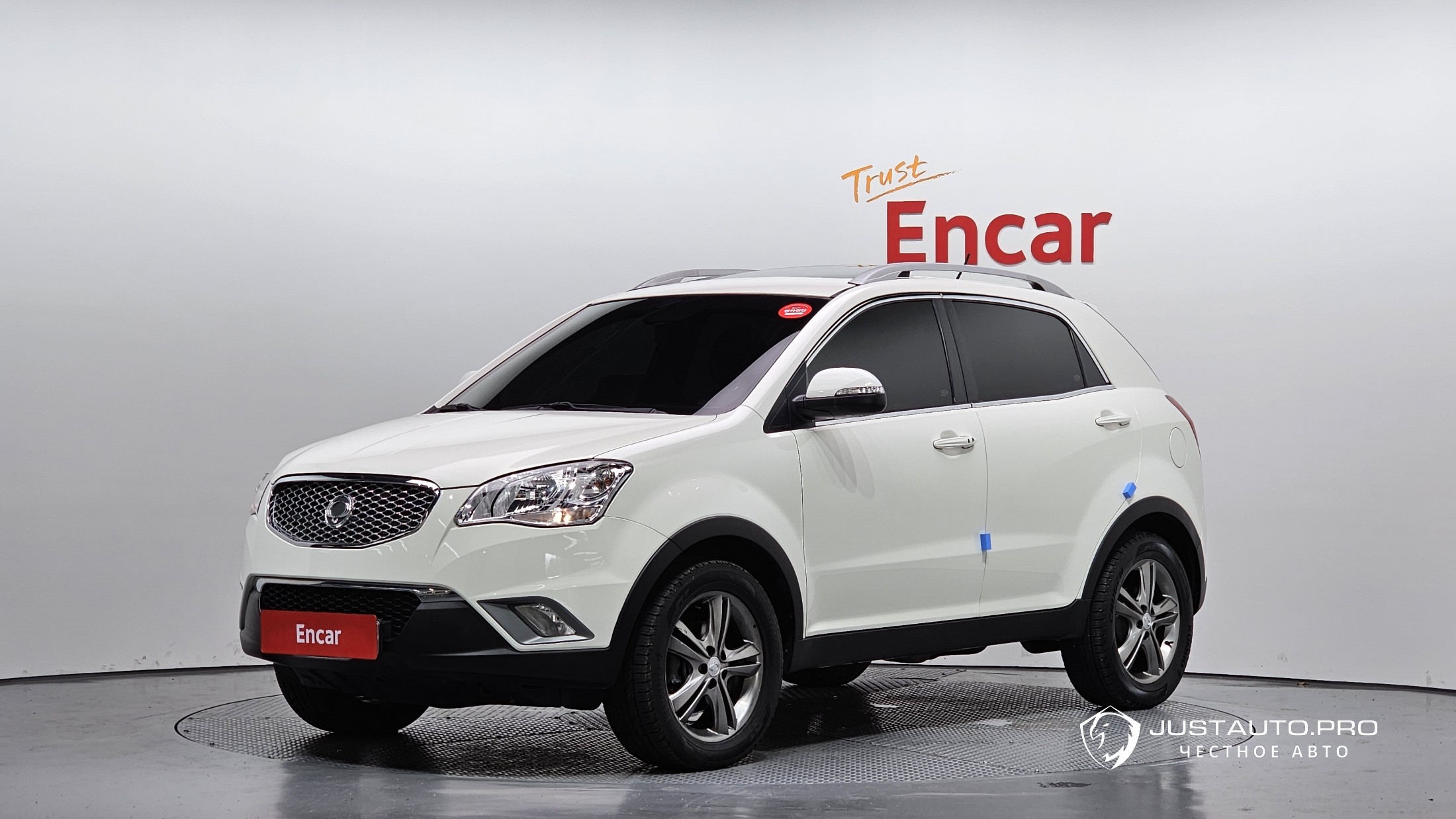 Автомобиль KG_Mobility_Ssangyong KORANDO