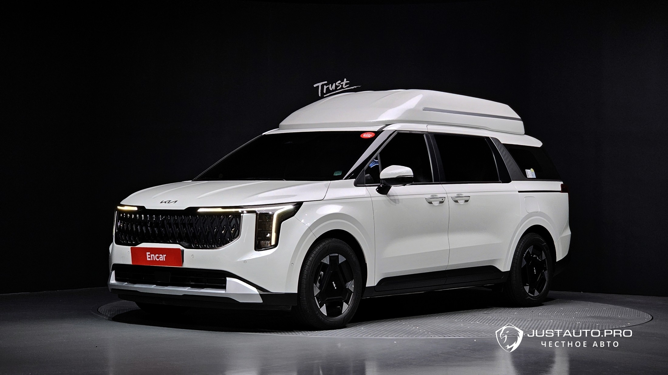 Автомобиль Kia Canival