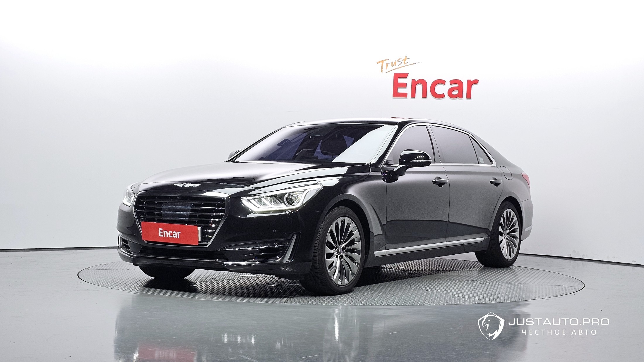 Автомобиль Genesis EQ900