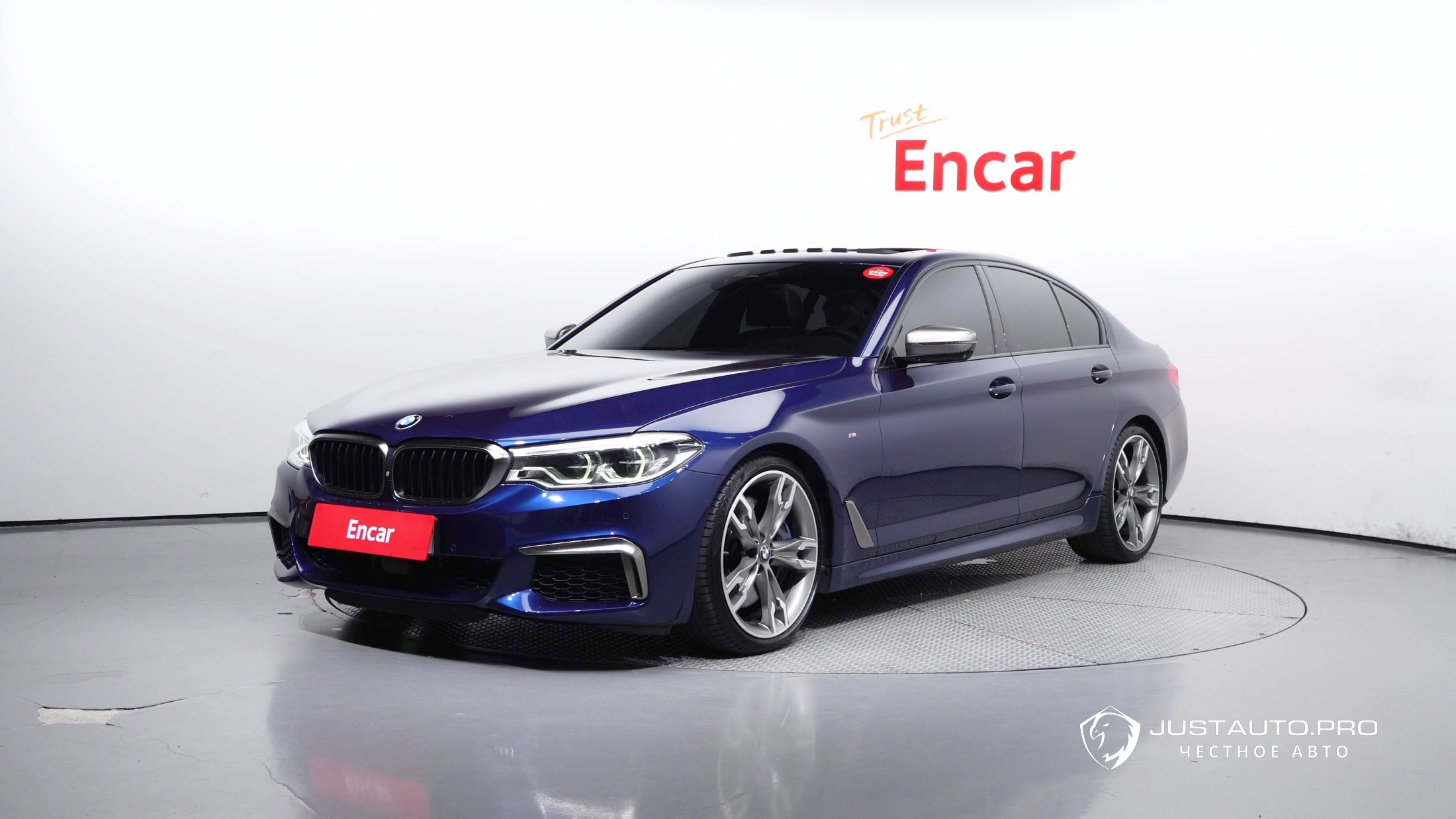 Автомобиль BMW 5-Series