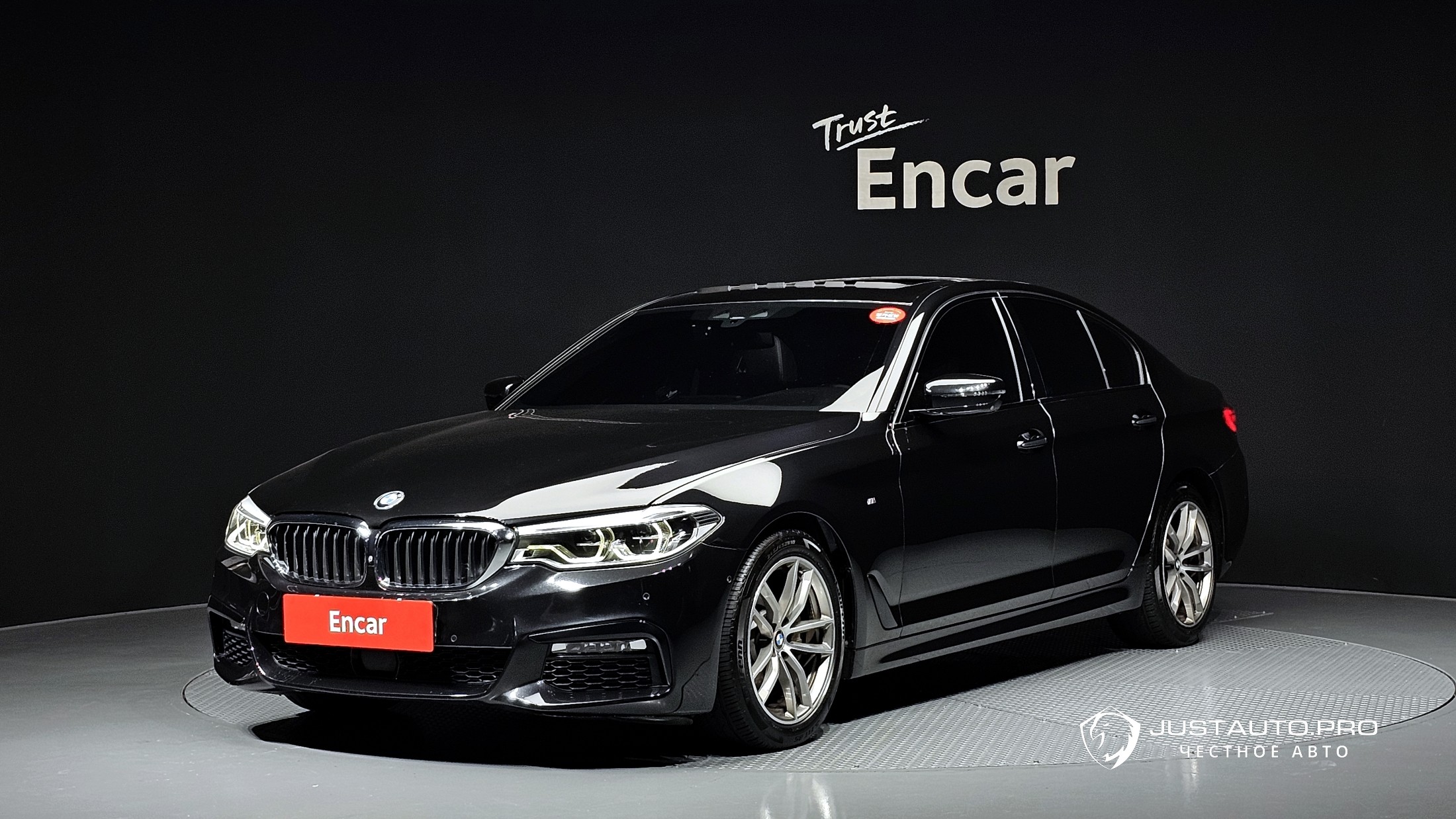 Автомобиль BMW 5-Series