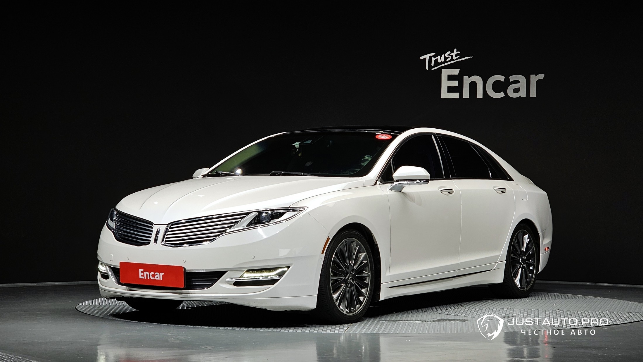 Автомобиль Lincoln MKZ