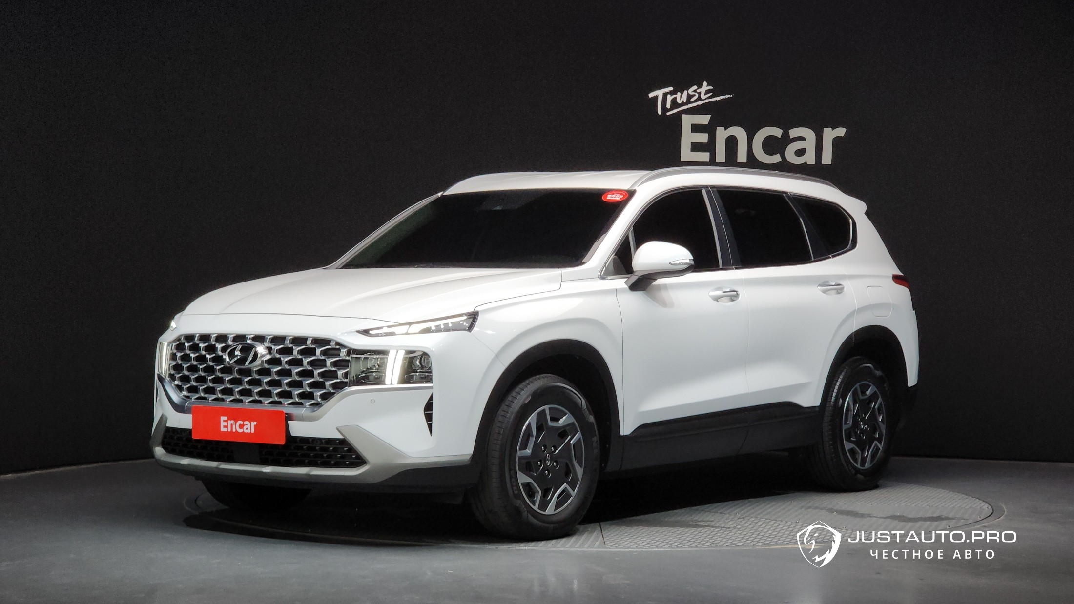 Автомобиль Hyundai Santafe