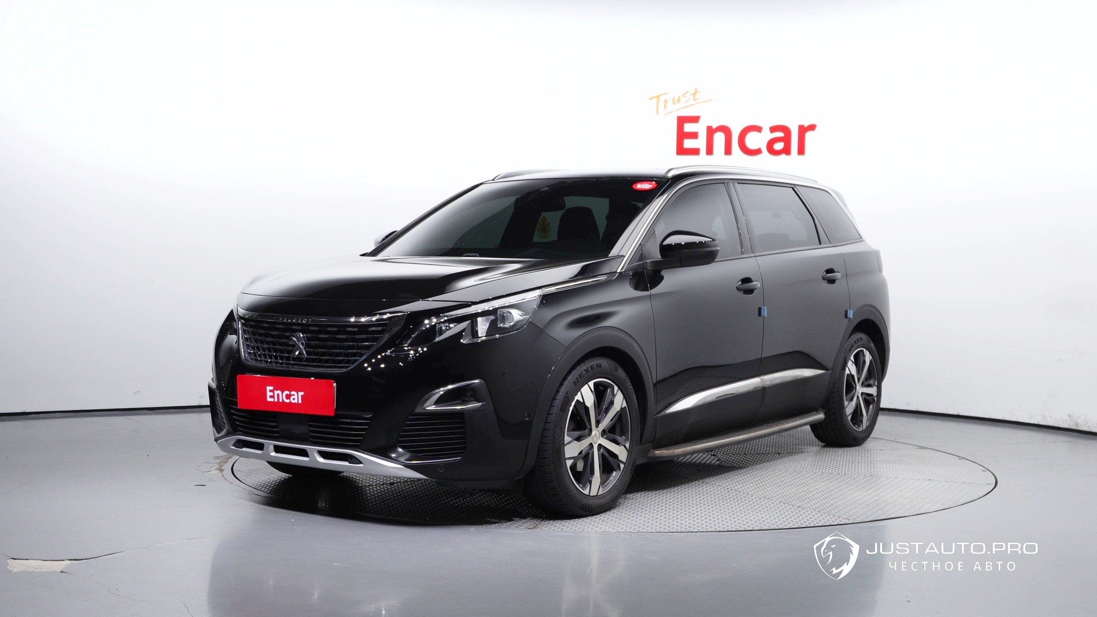 Автомобиль Peugeot 5008