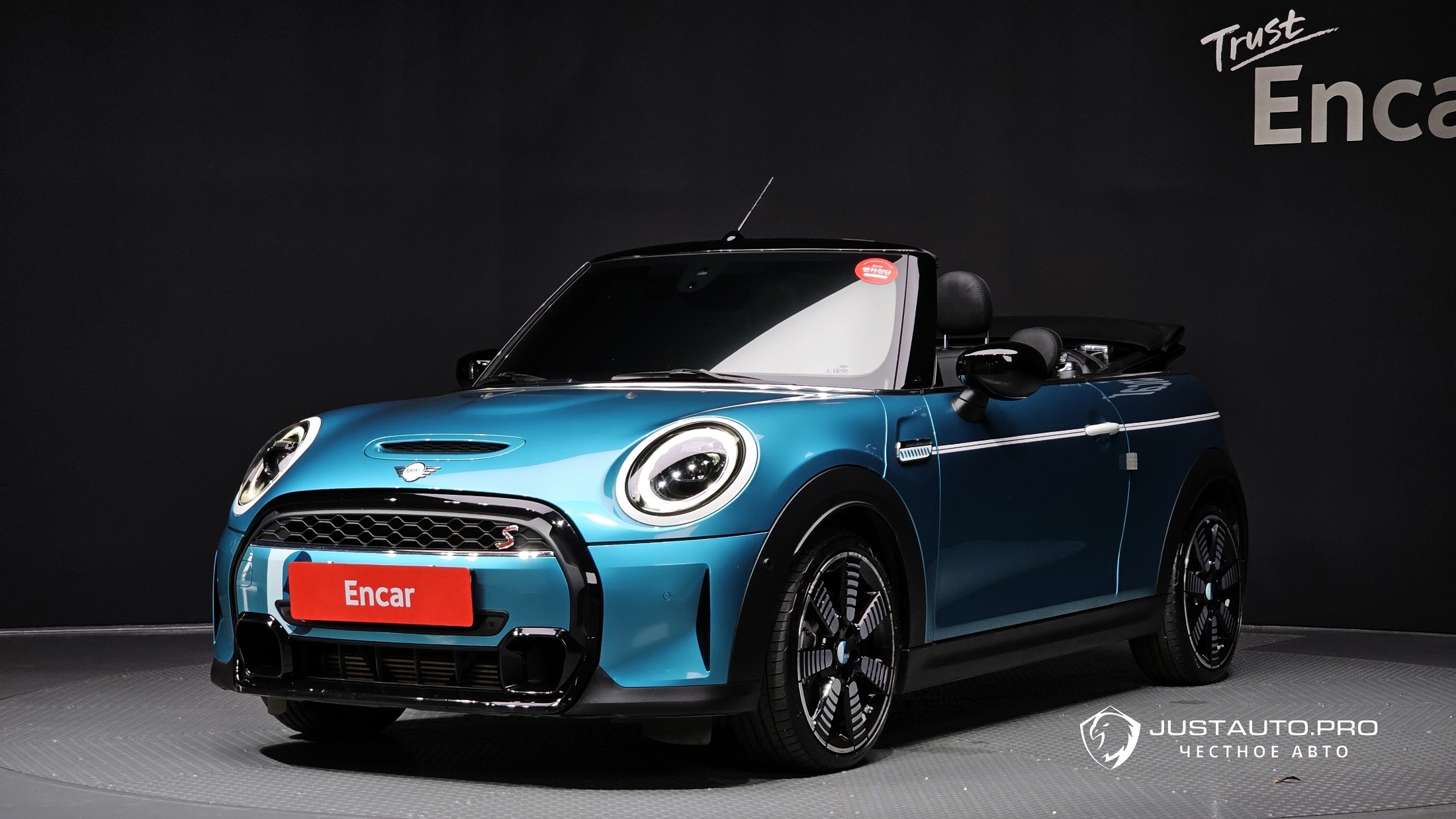 Автомобиль Mini Cooper Convertible