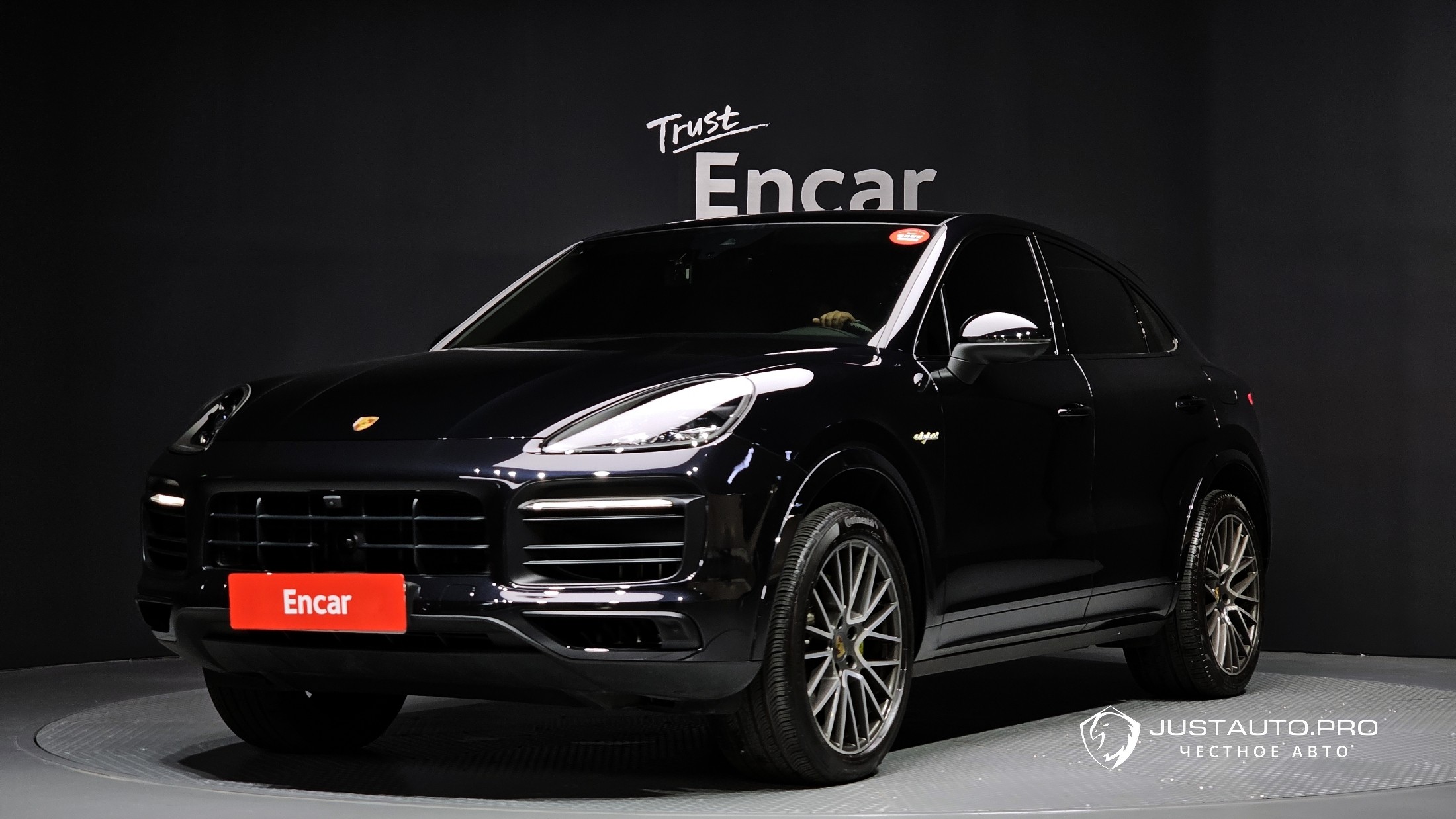 Автомобиль Porsche Cayenne
