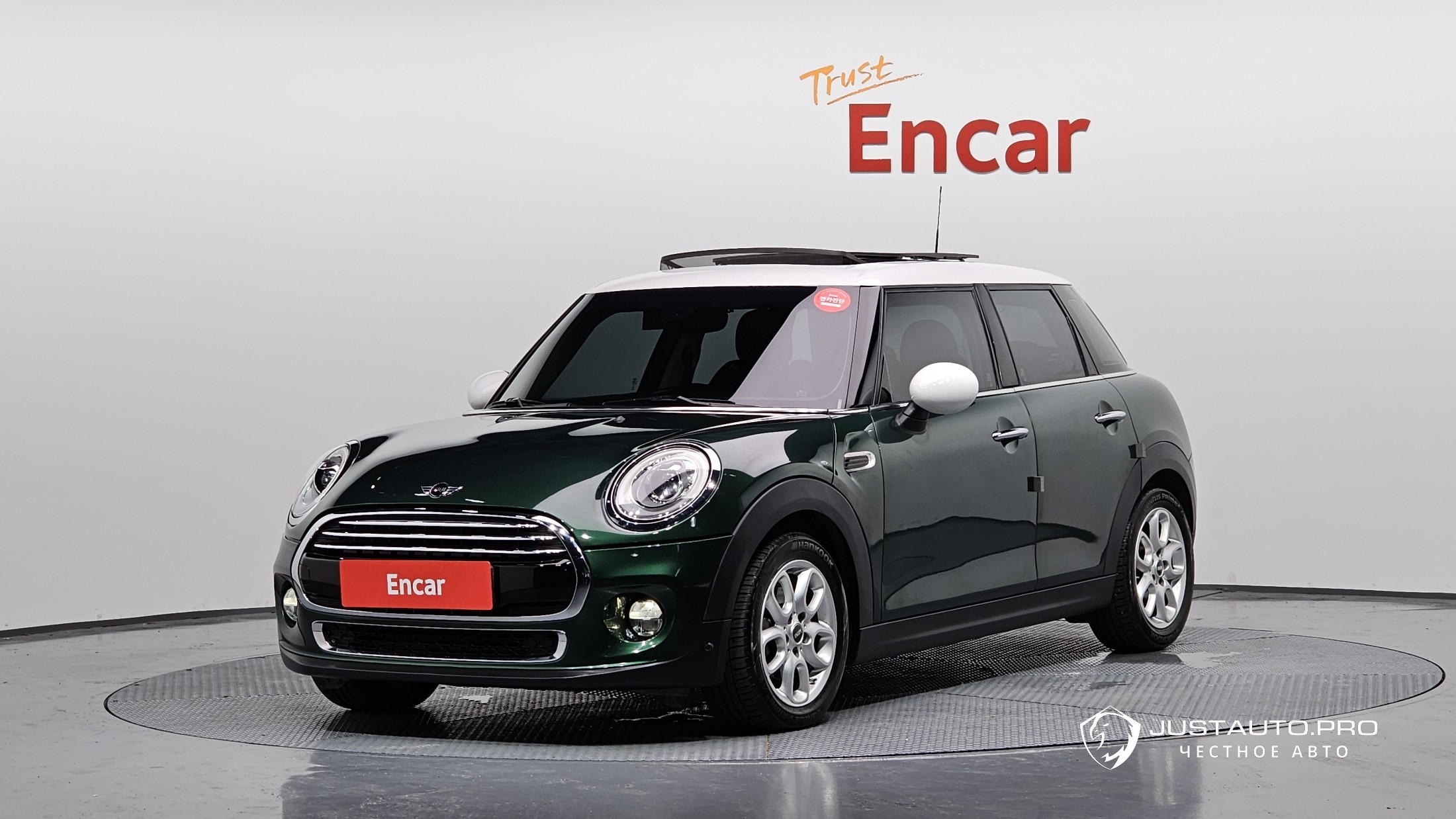 Автомобиль Mini Cooper