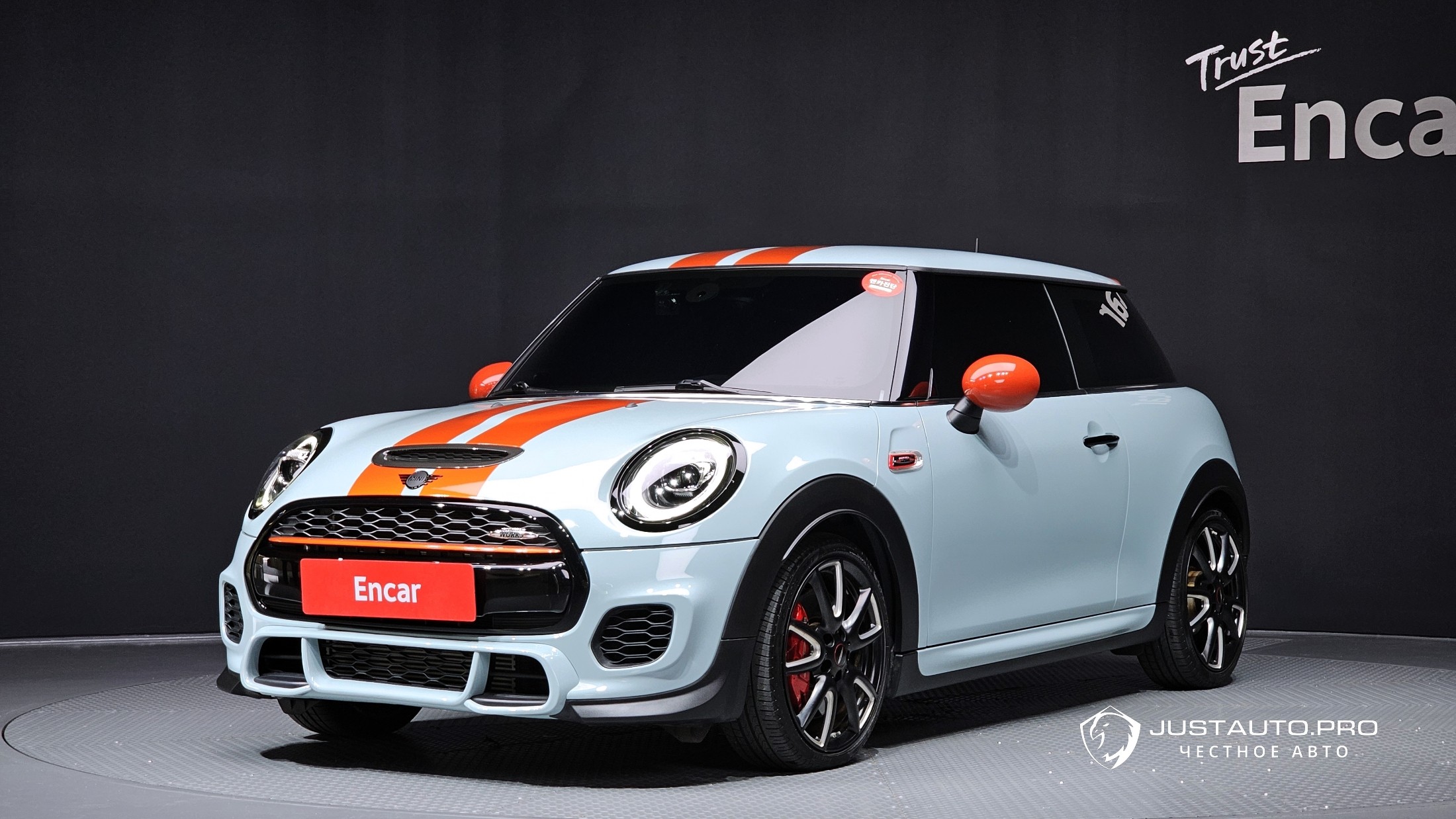 Автомобиль Mini Cooper