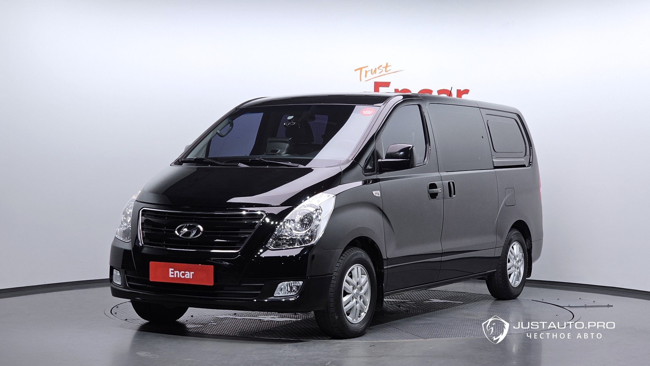 Автомобиль Hyundai Starex