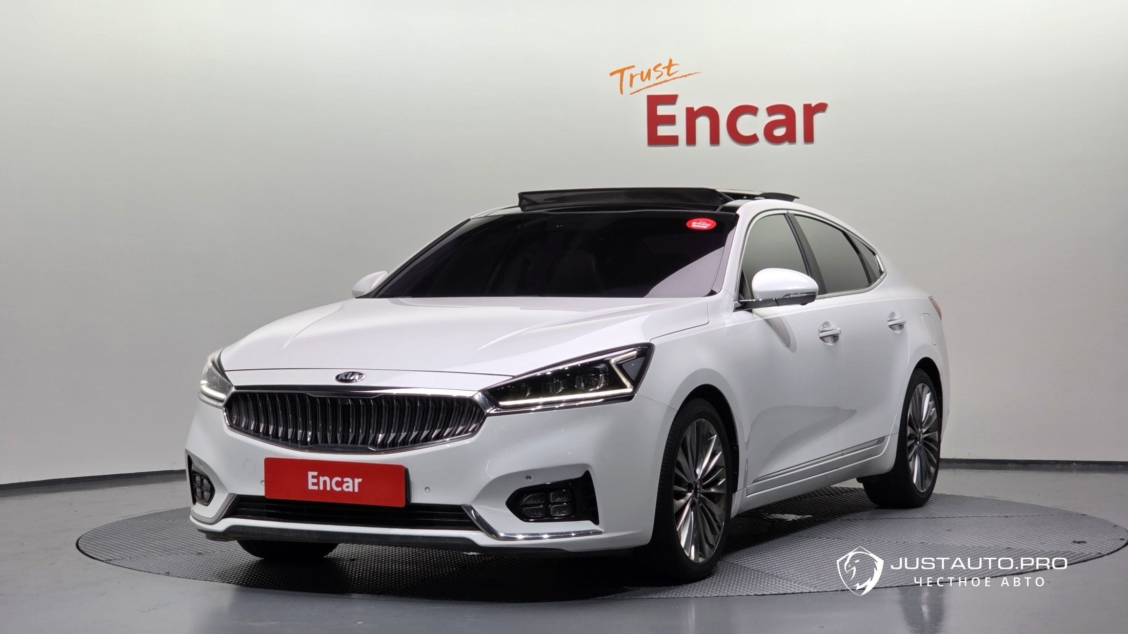 Автомобиль Kia K7