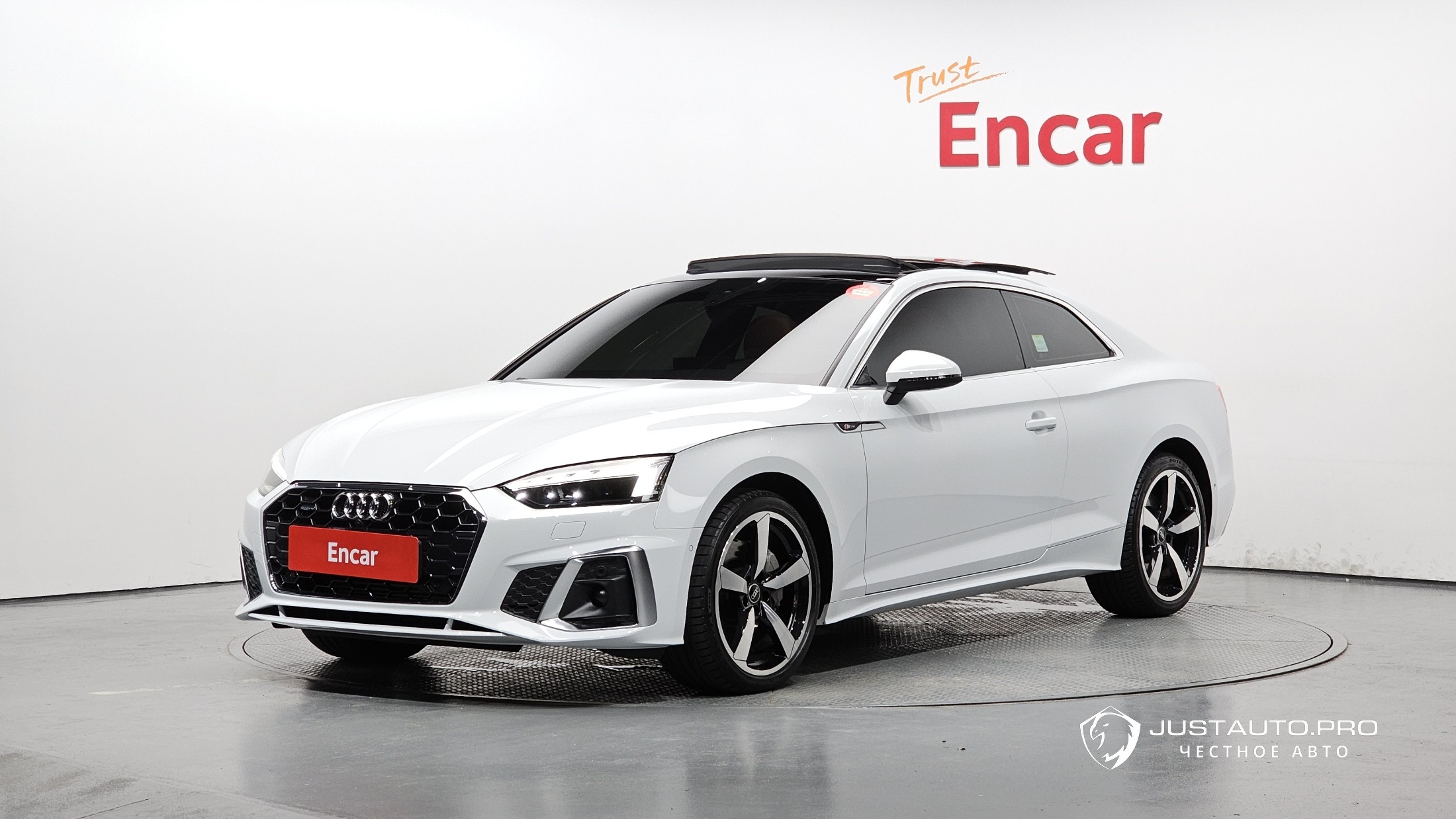 Автомобиль Audi A5