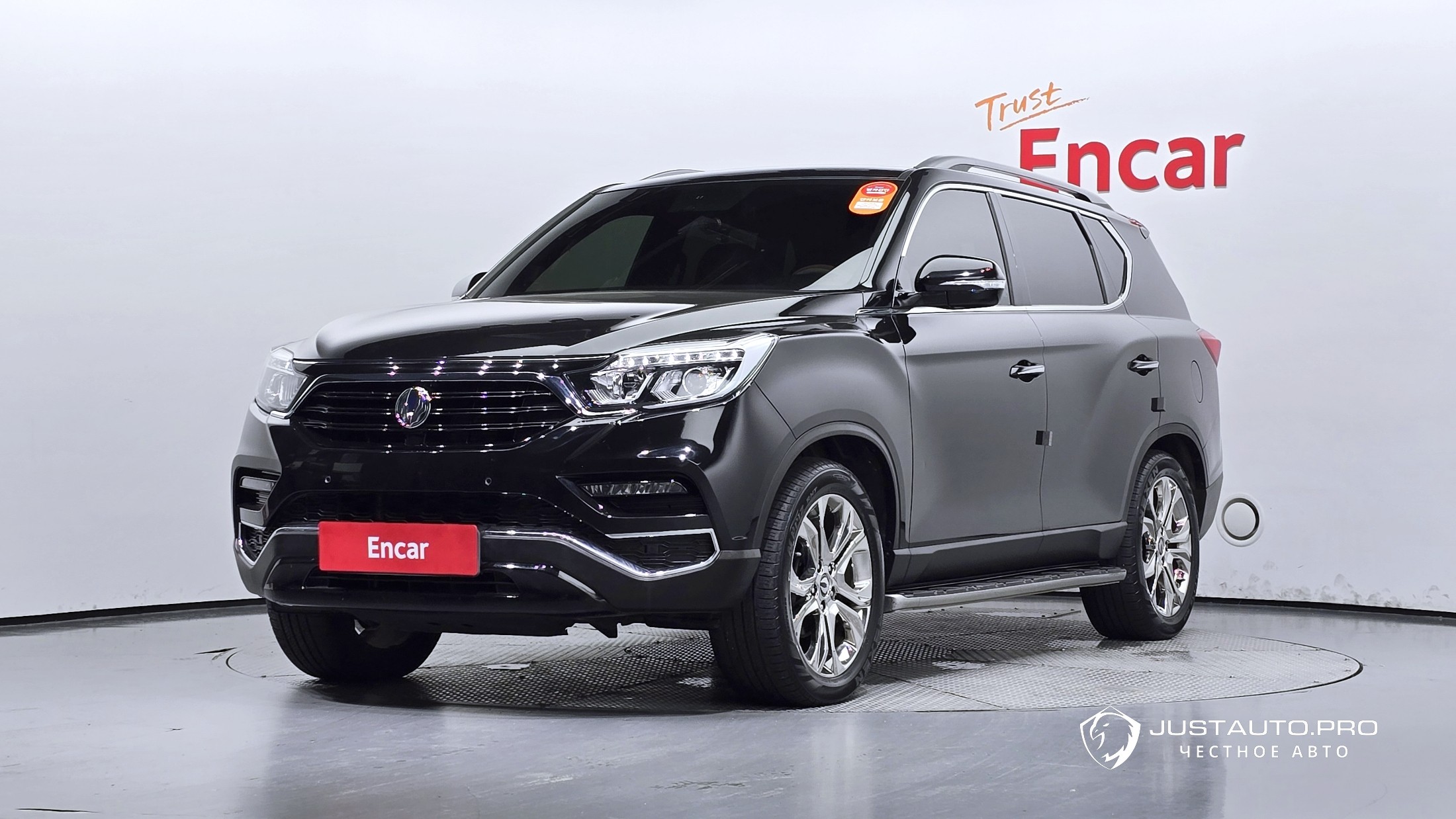 Автомобиль KG_Mobility_Ssangyong Rexton
